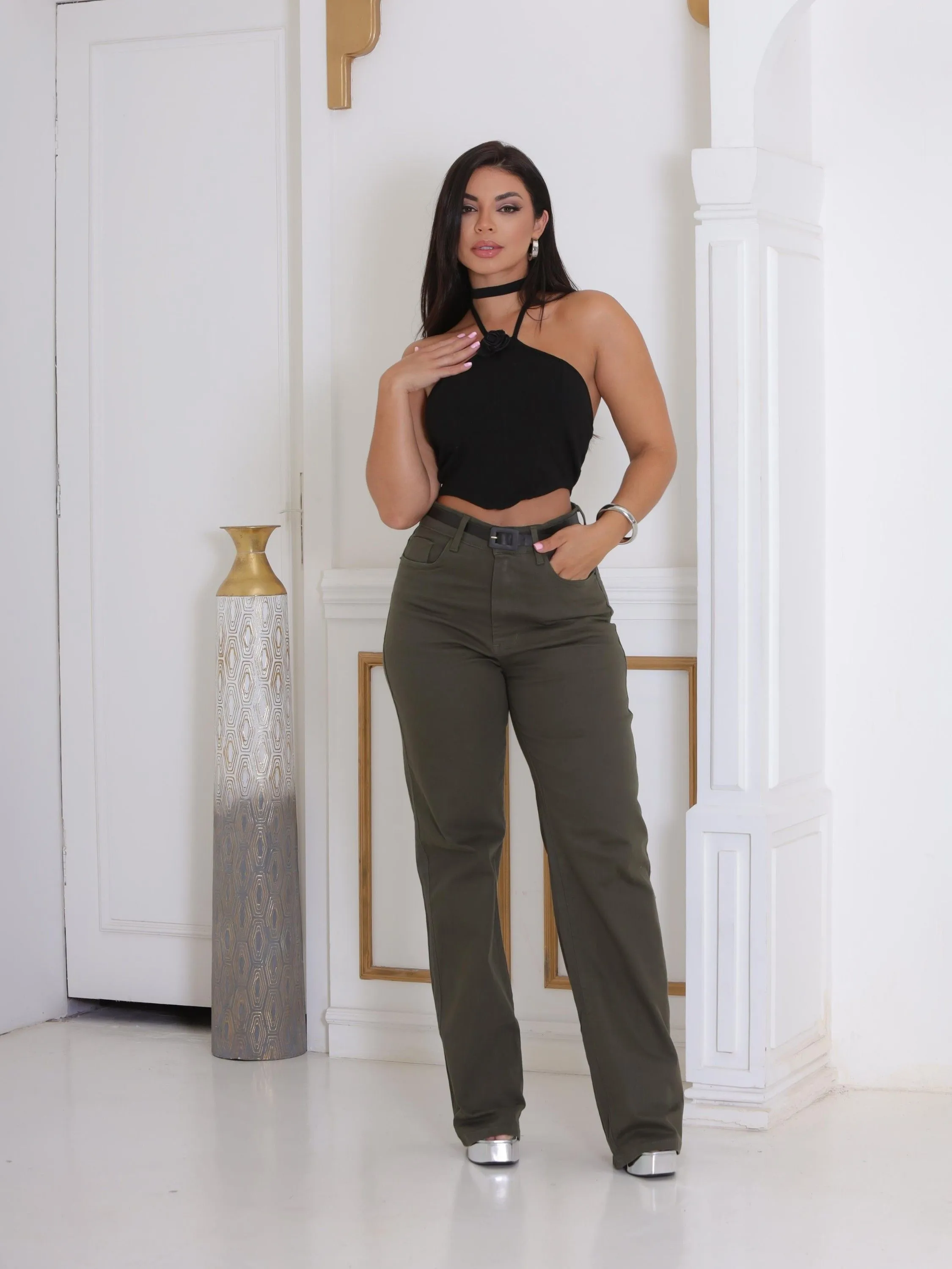 Calça wide leg verde militar