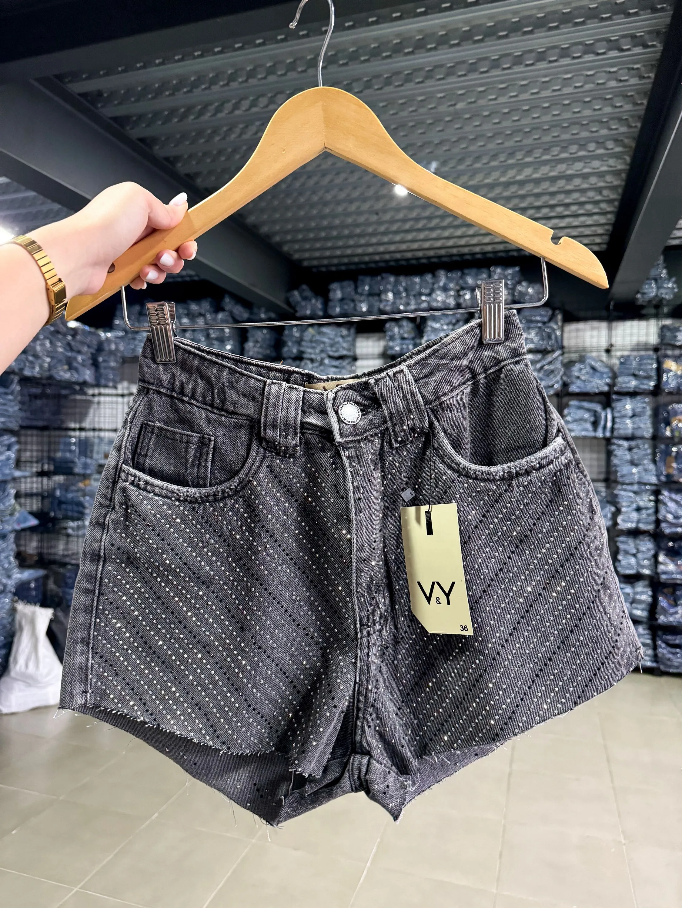 Short Jeans preto com pedras brilho luxo