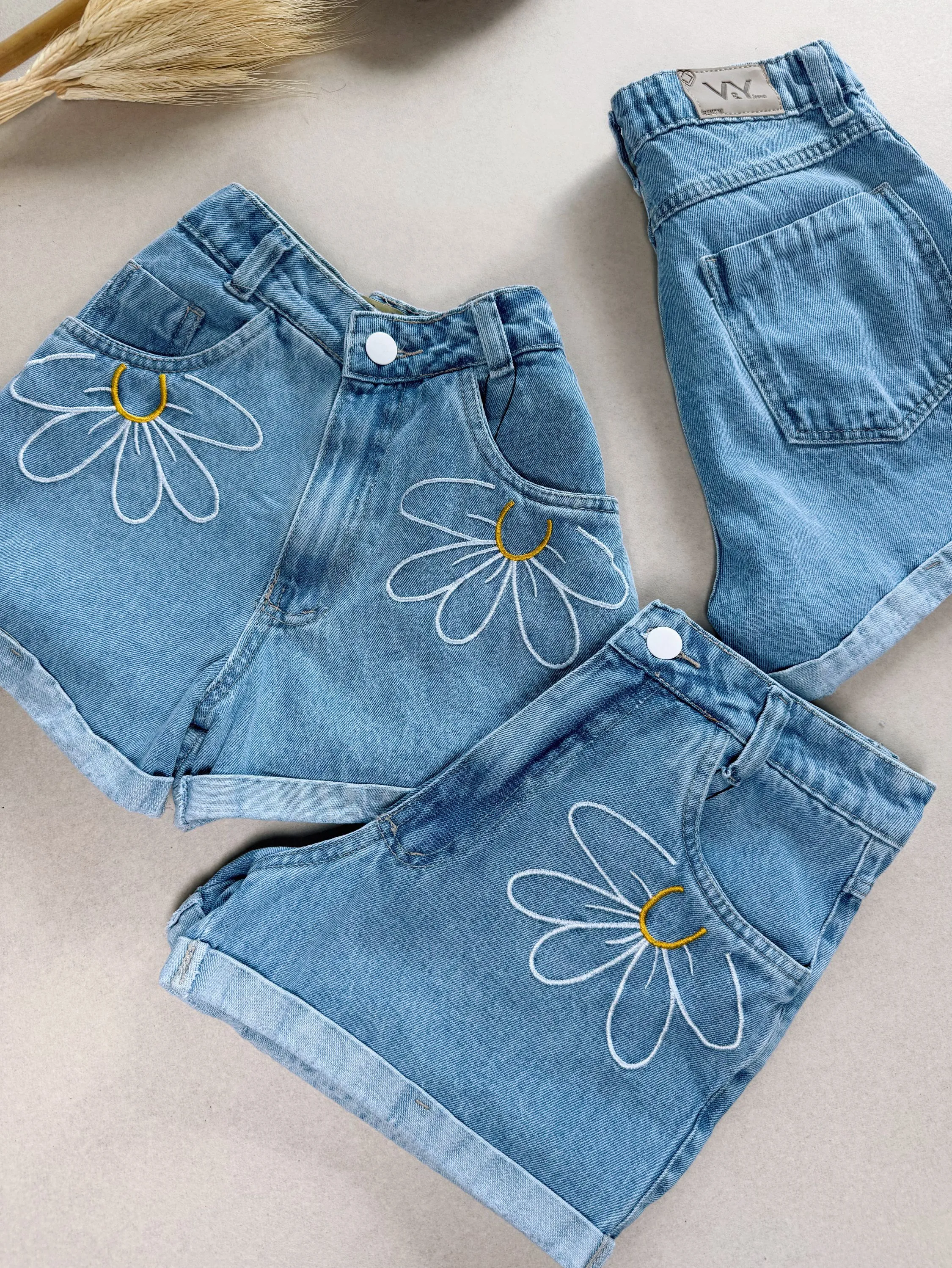 Short jeans margarida bordado