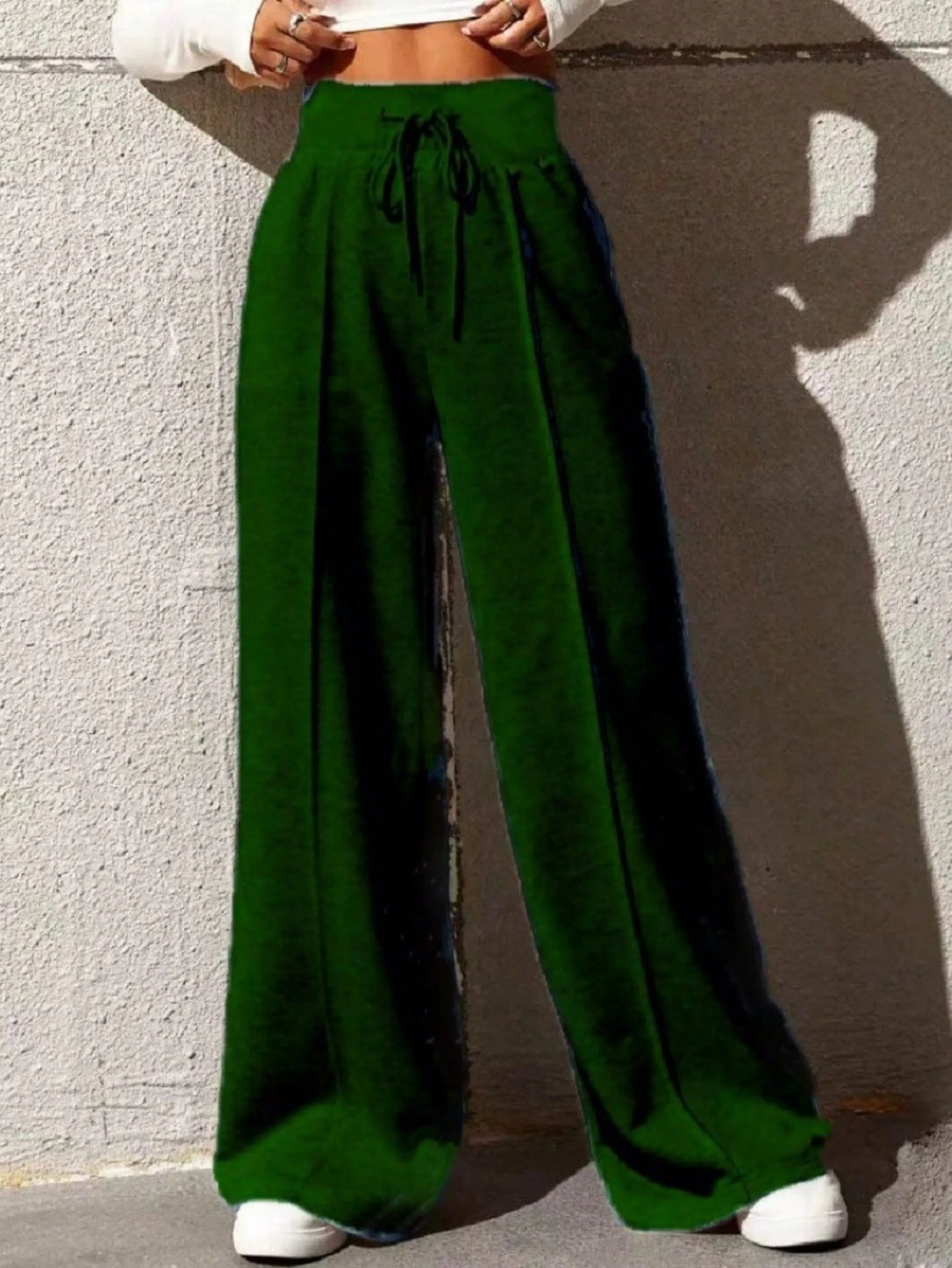 Calça pantalona com zíper e botão tecido Duna super confortável com amarrado design F70