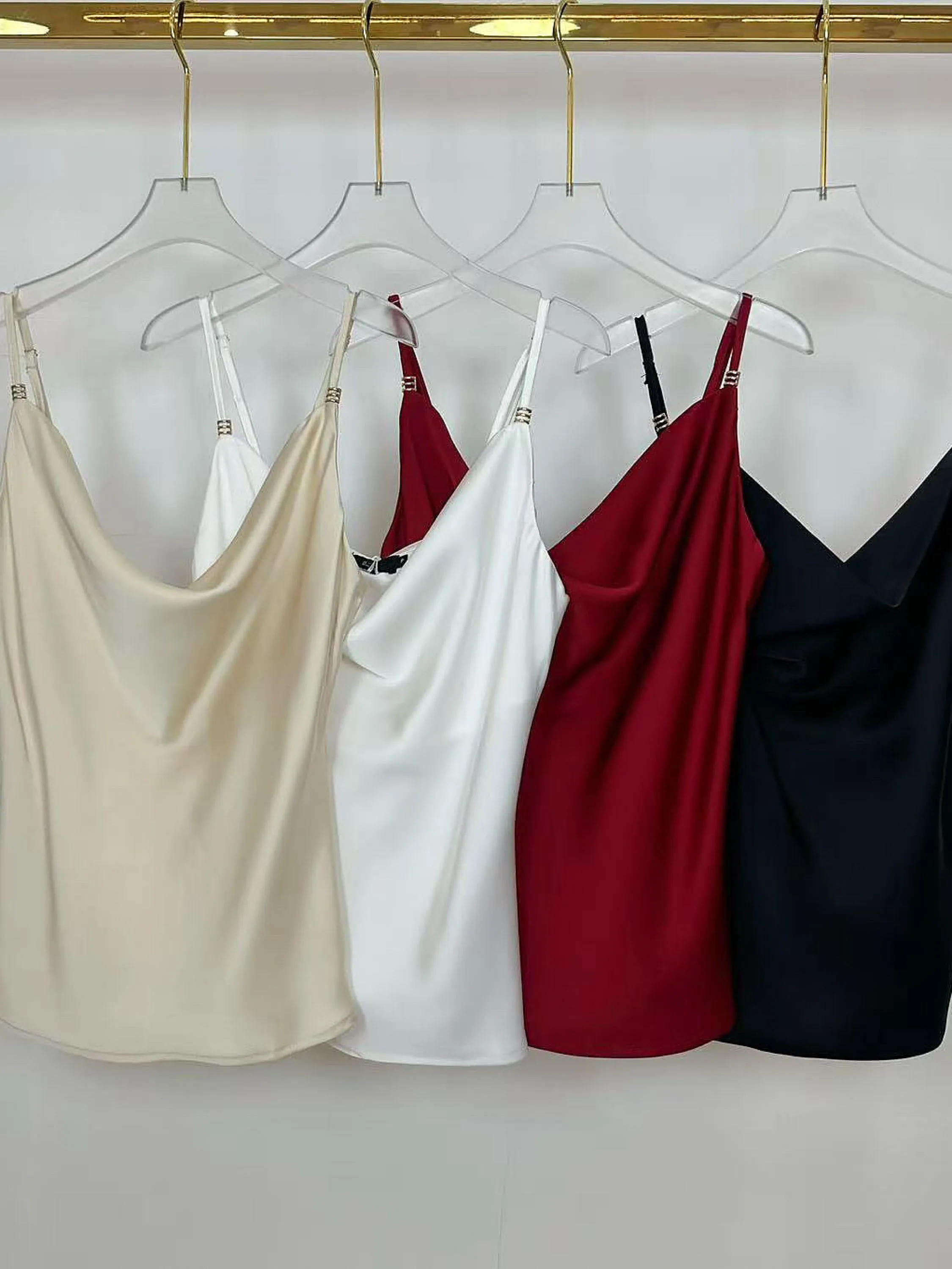 Blusa regata cetim feminina