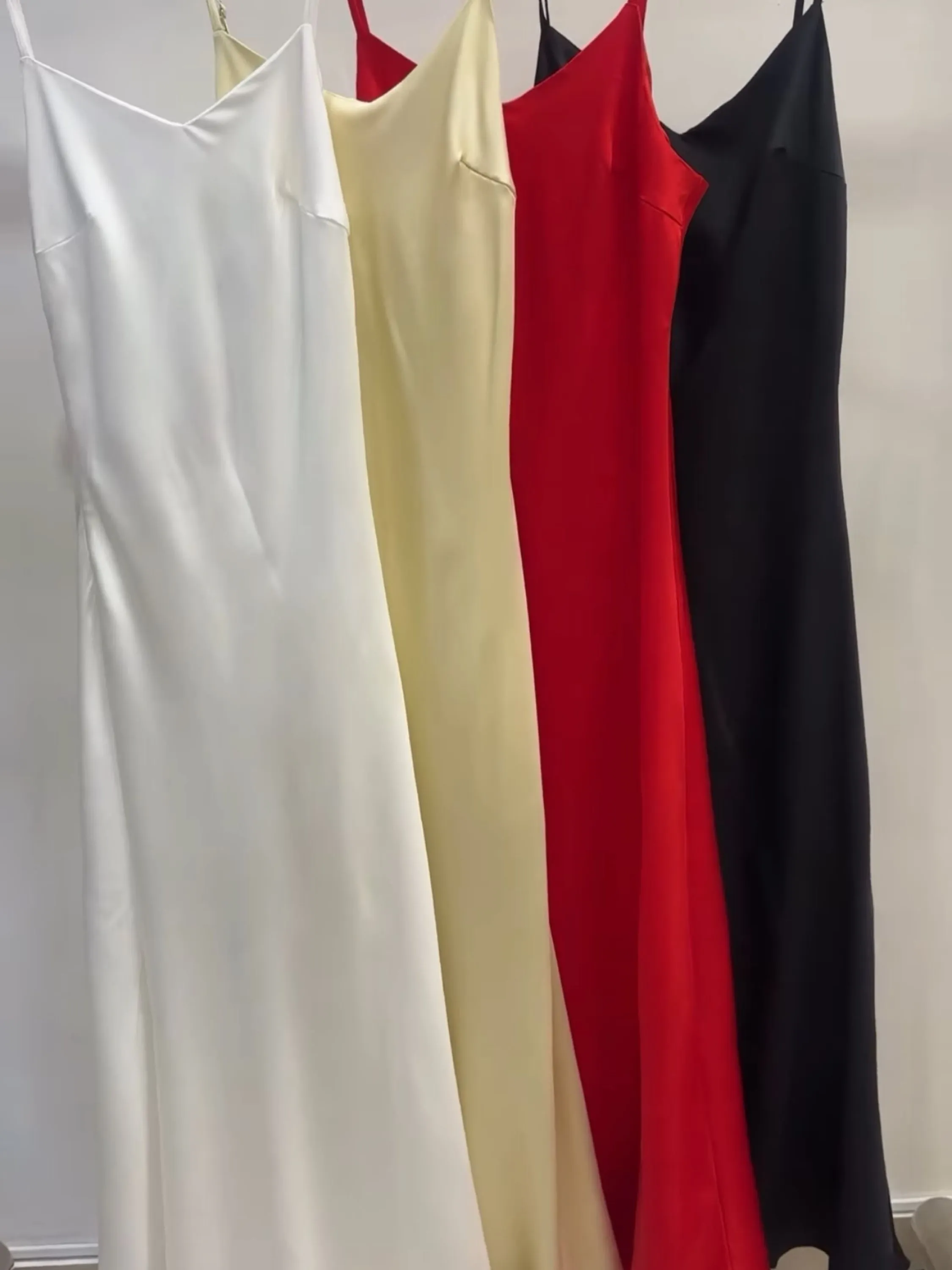 Vestido longo feminino cetim