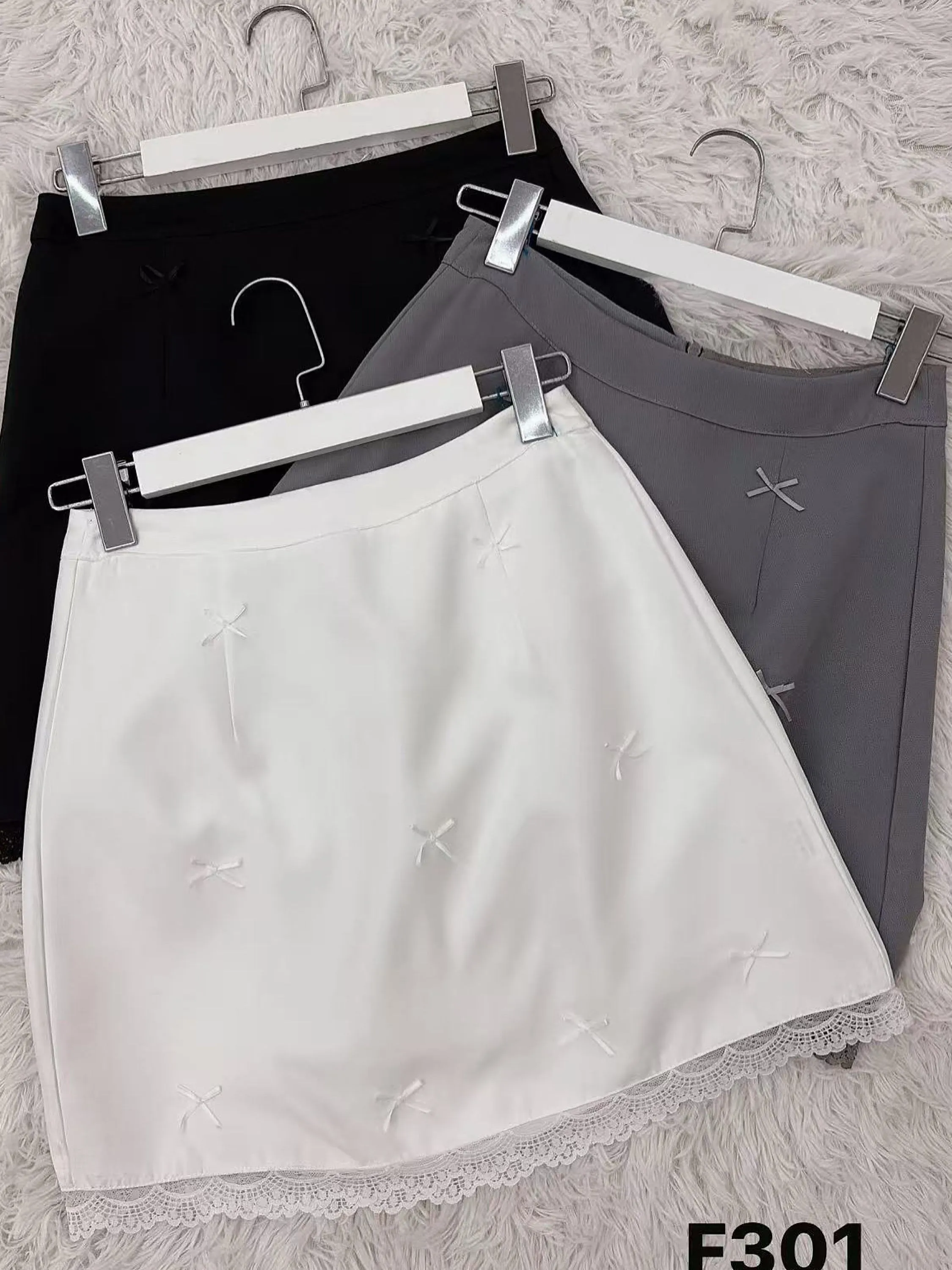 Short saia feminina