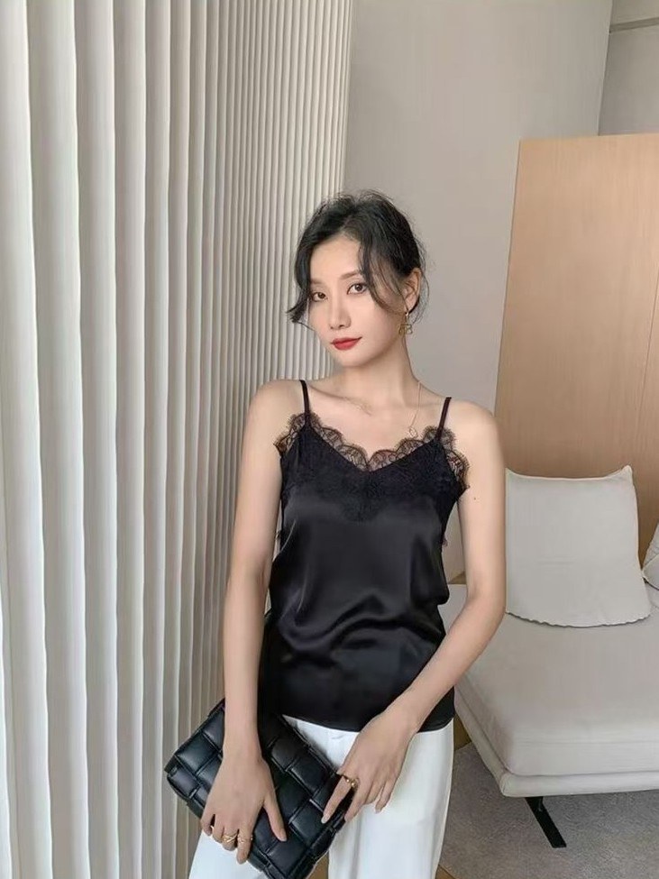 Regata feminina de renda cetim