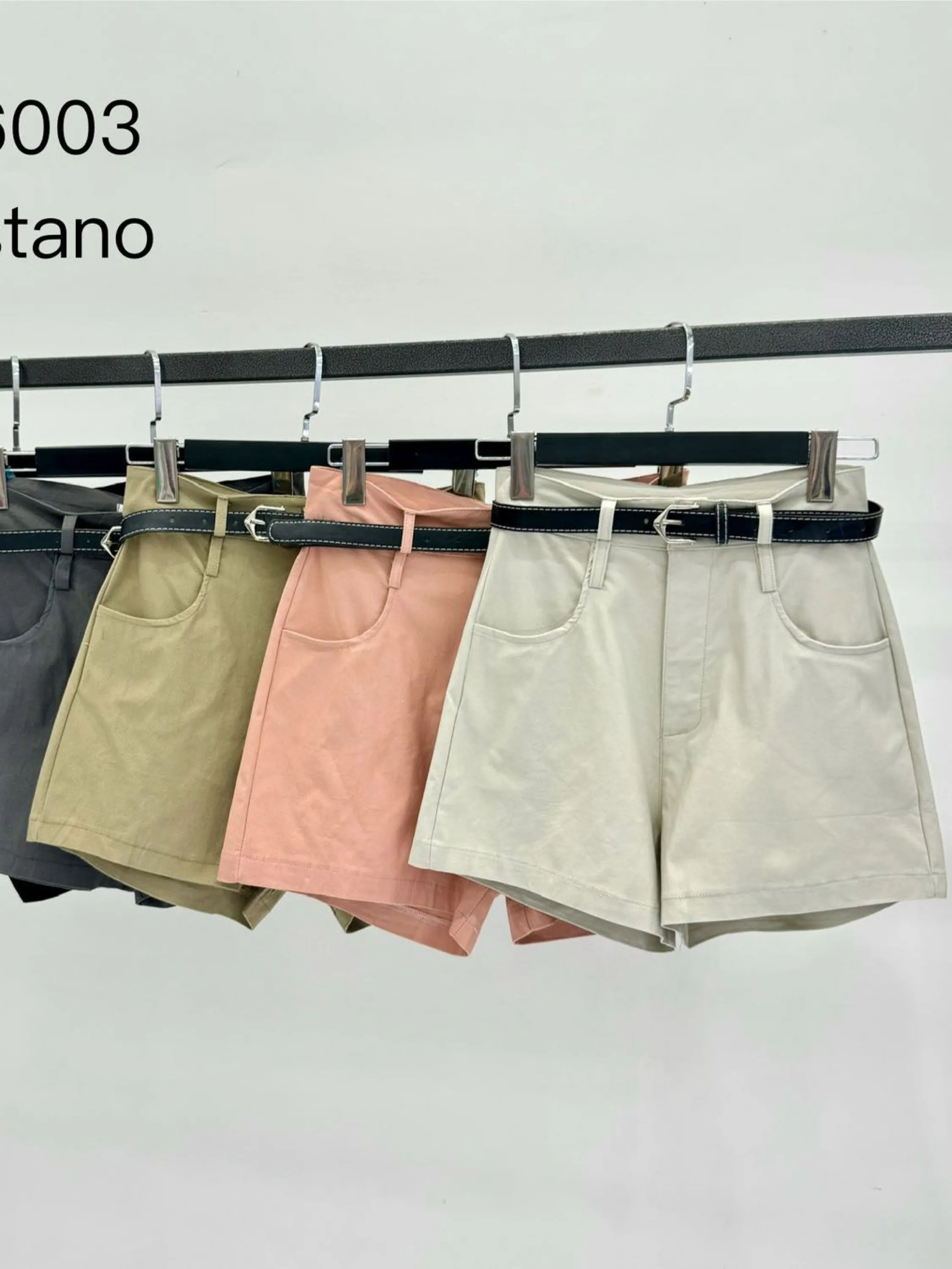 Short feminino tecido sarja com cinto