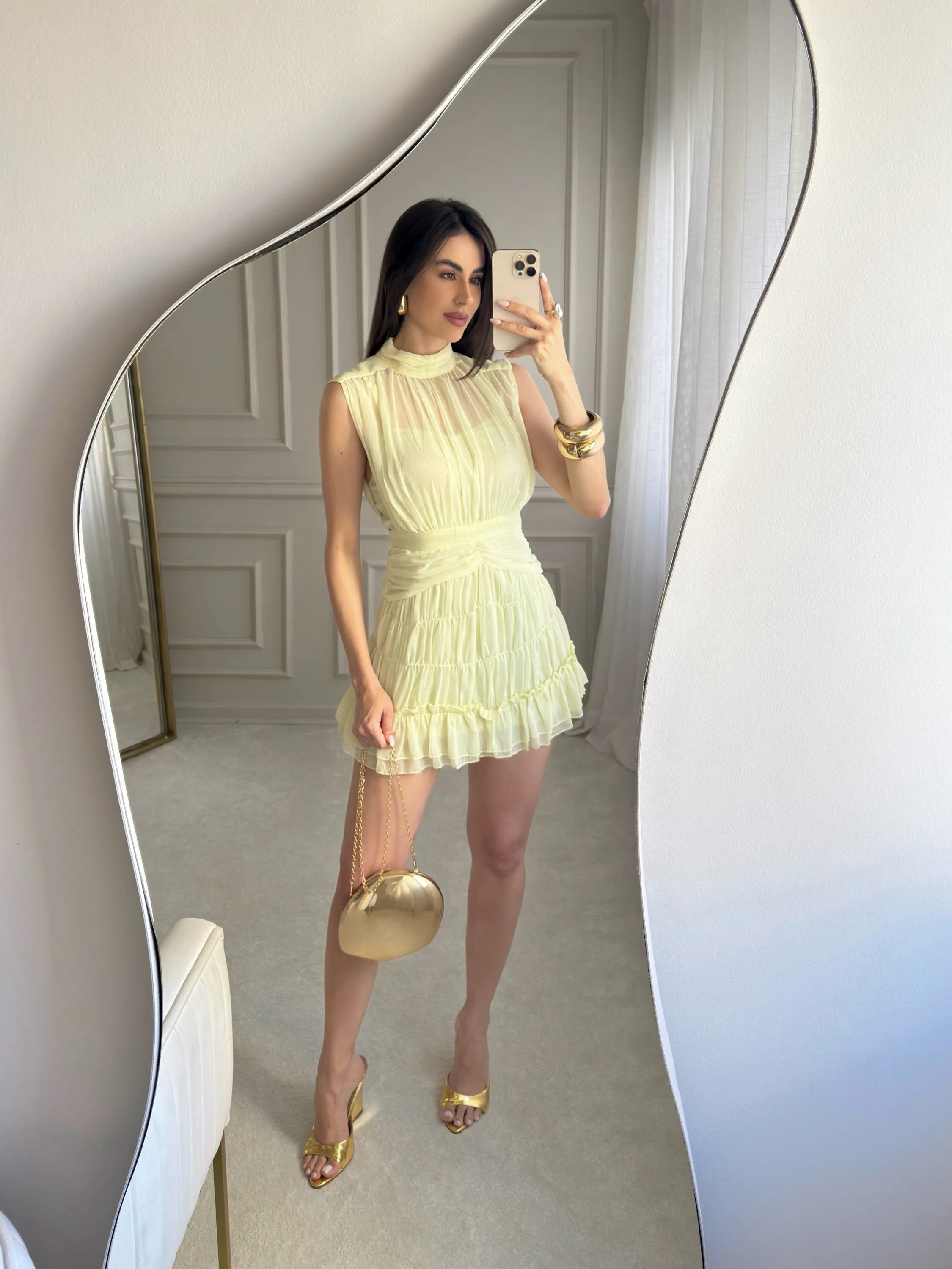 Vestido curto feminino forrado