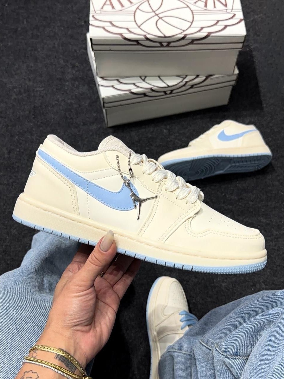 Tênis Jordan na caixa personalizada