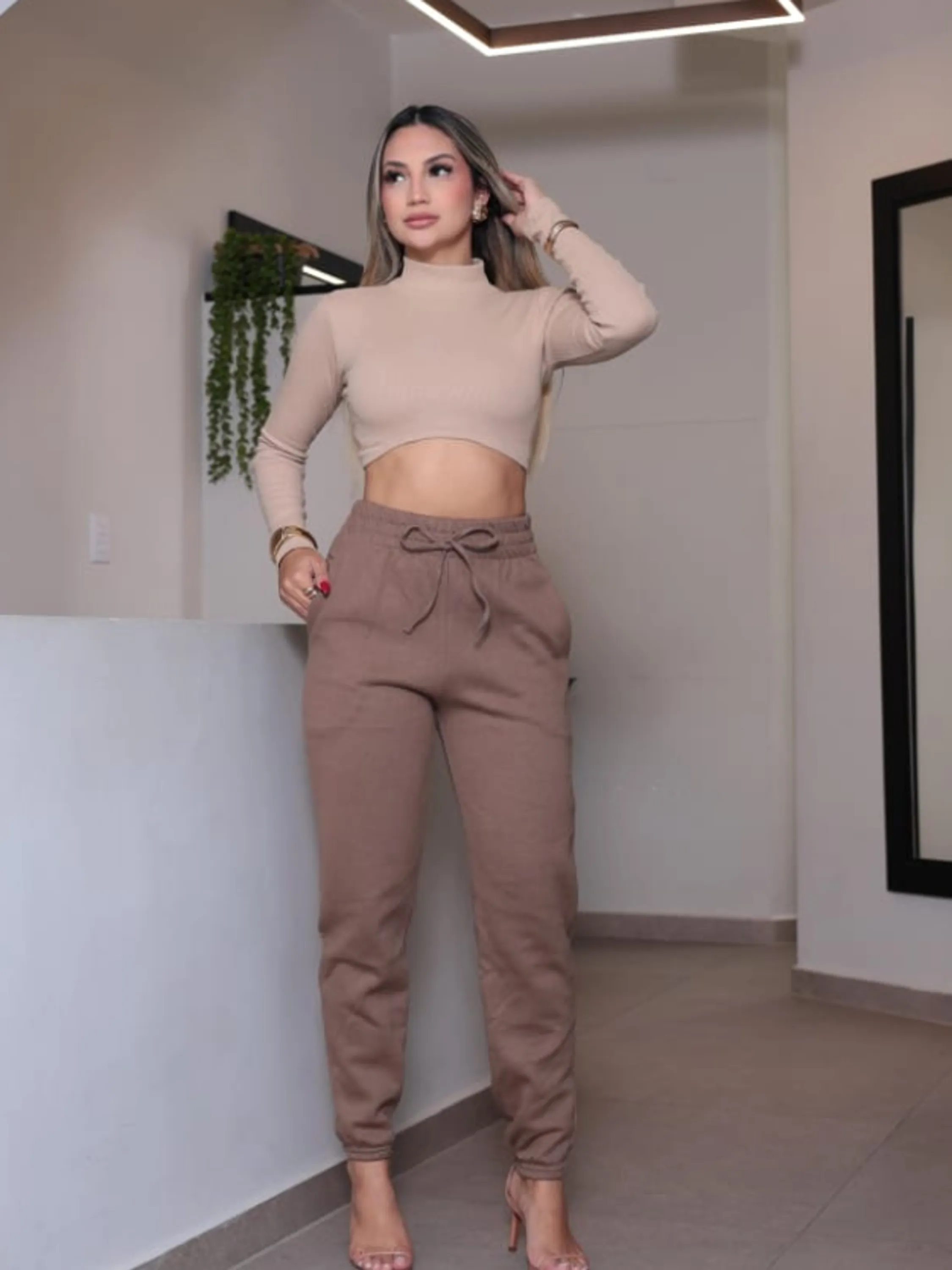 Calça jogger moletom flanelado feminina