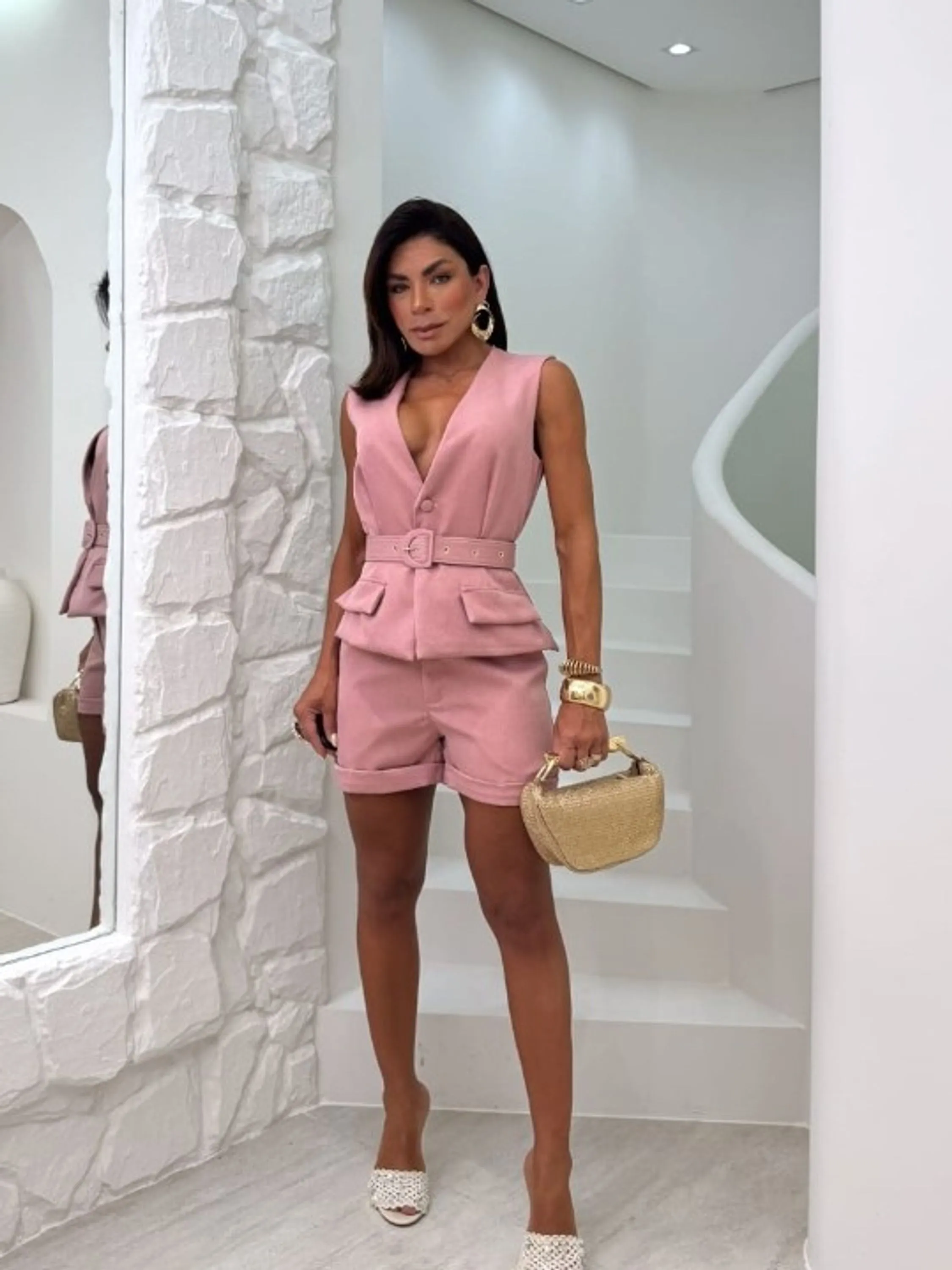 Conjunto feminino shorts com colete e cinto (12)