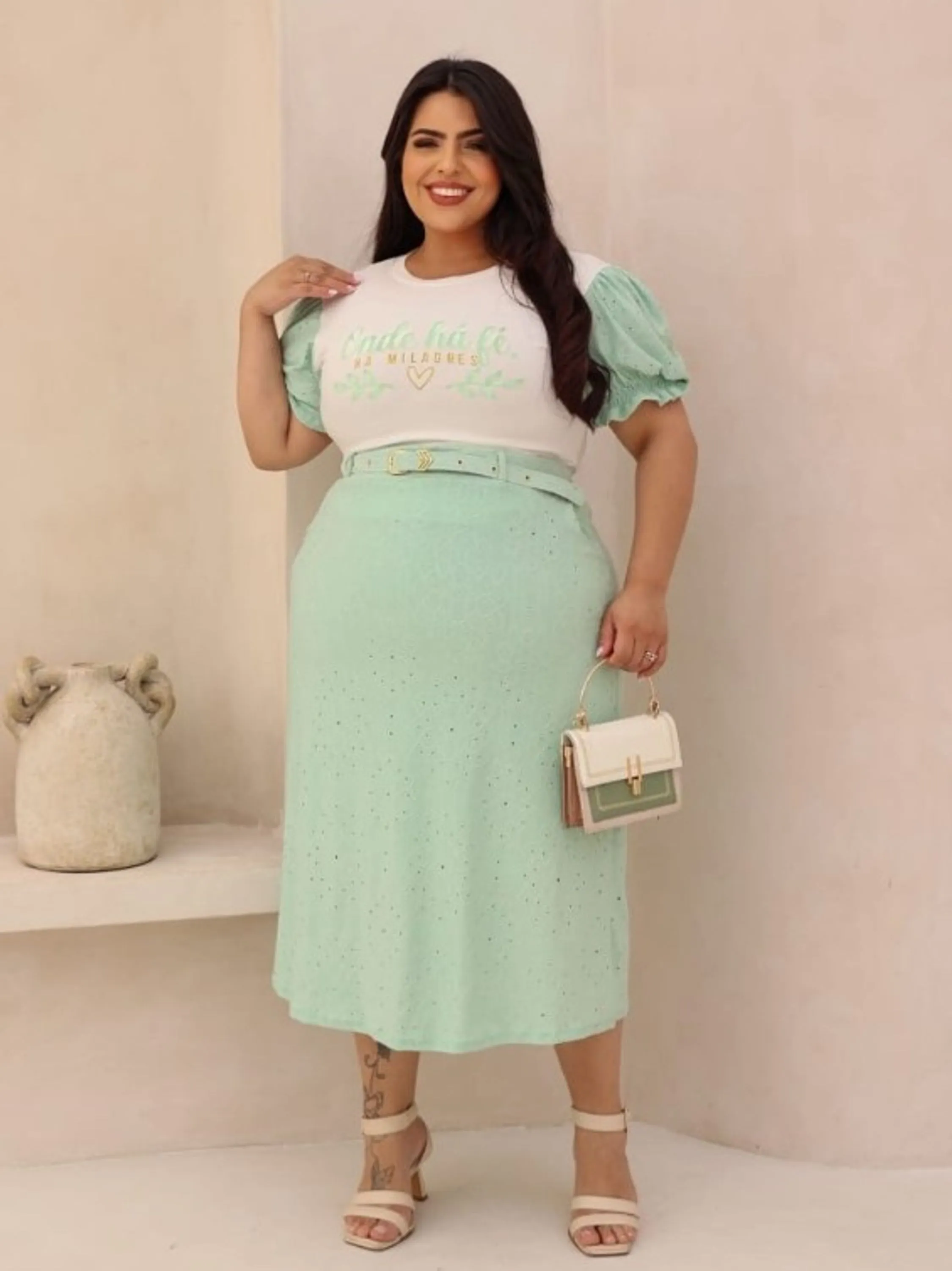 Conjunto feminino Plus size blusinha e saia Midi (60)