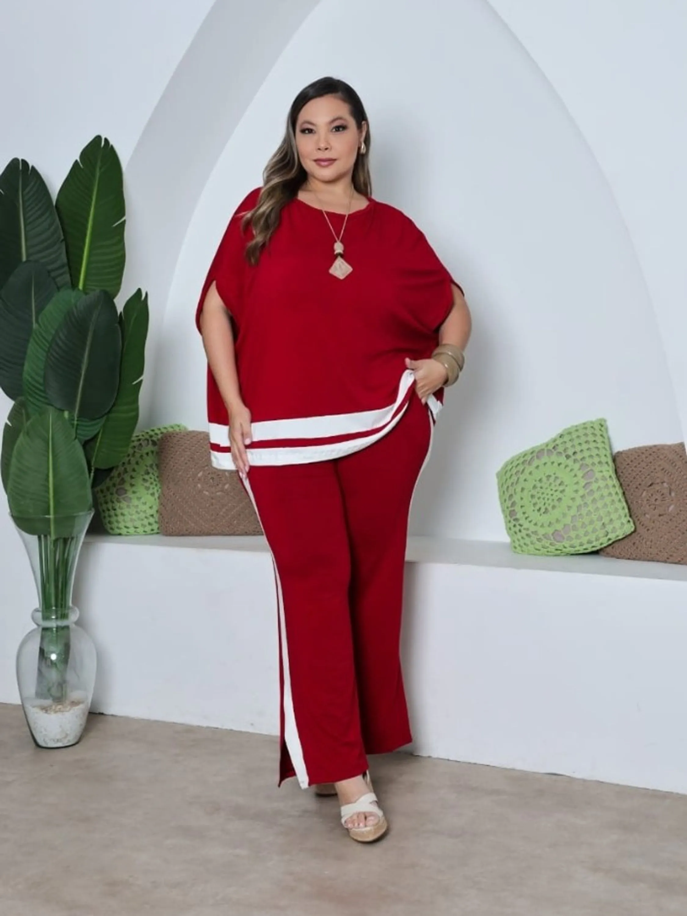 Conjufemimino Plus size de calça e camiseta (68)