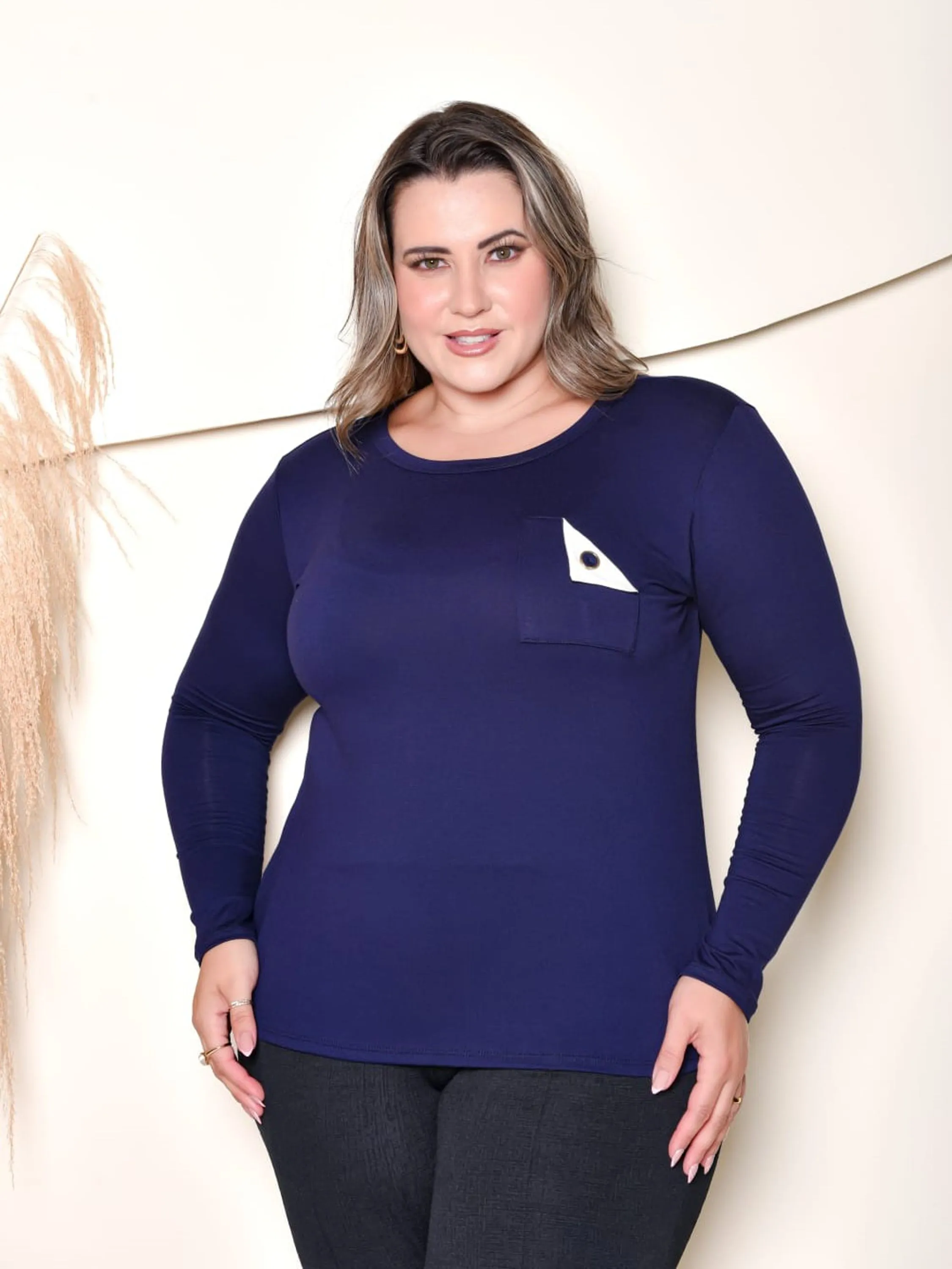 Blusa manga longa feminina Plus size tamanho único (101)