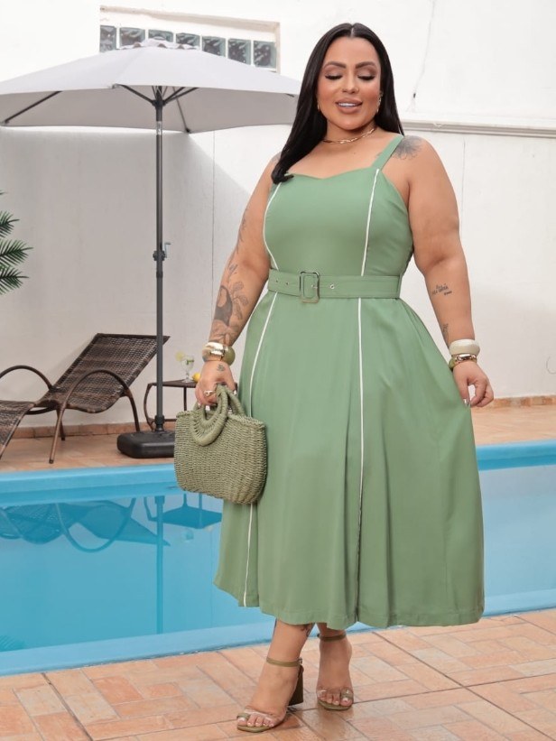 Vestido feminino Midi com alça Plus size (129)