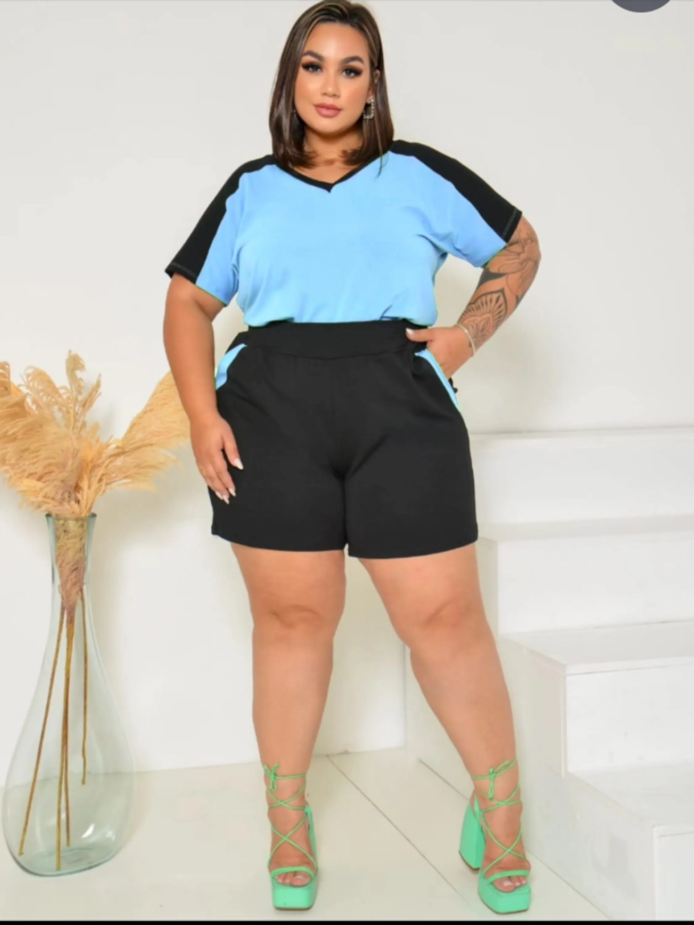 Conjunto feminino de shorts Plus size (51)