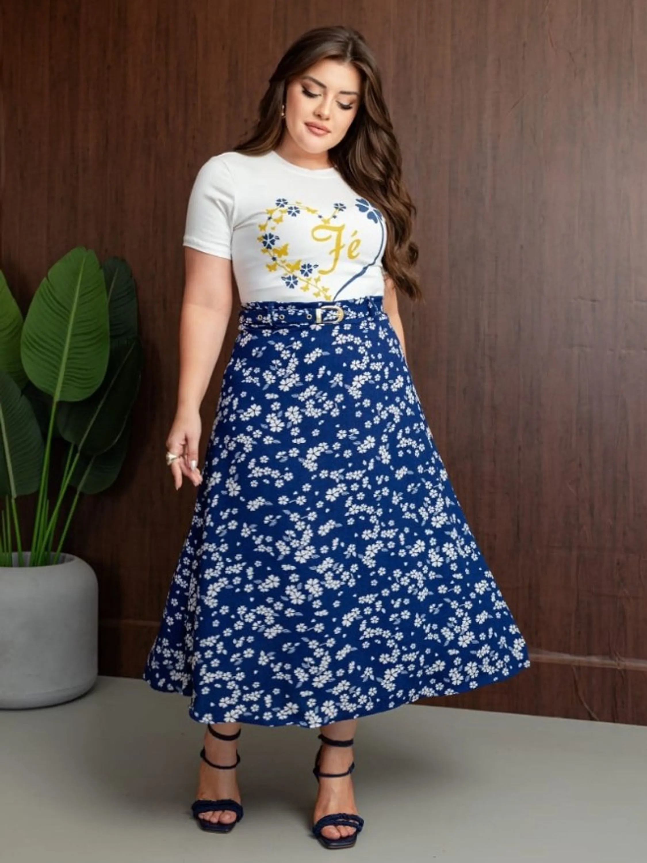 Conjunto feminino blusinha e saia midi com cinto (60)