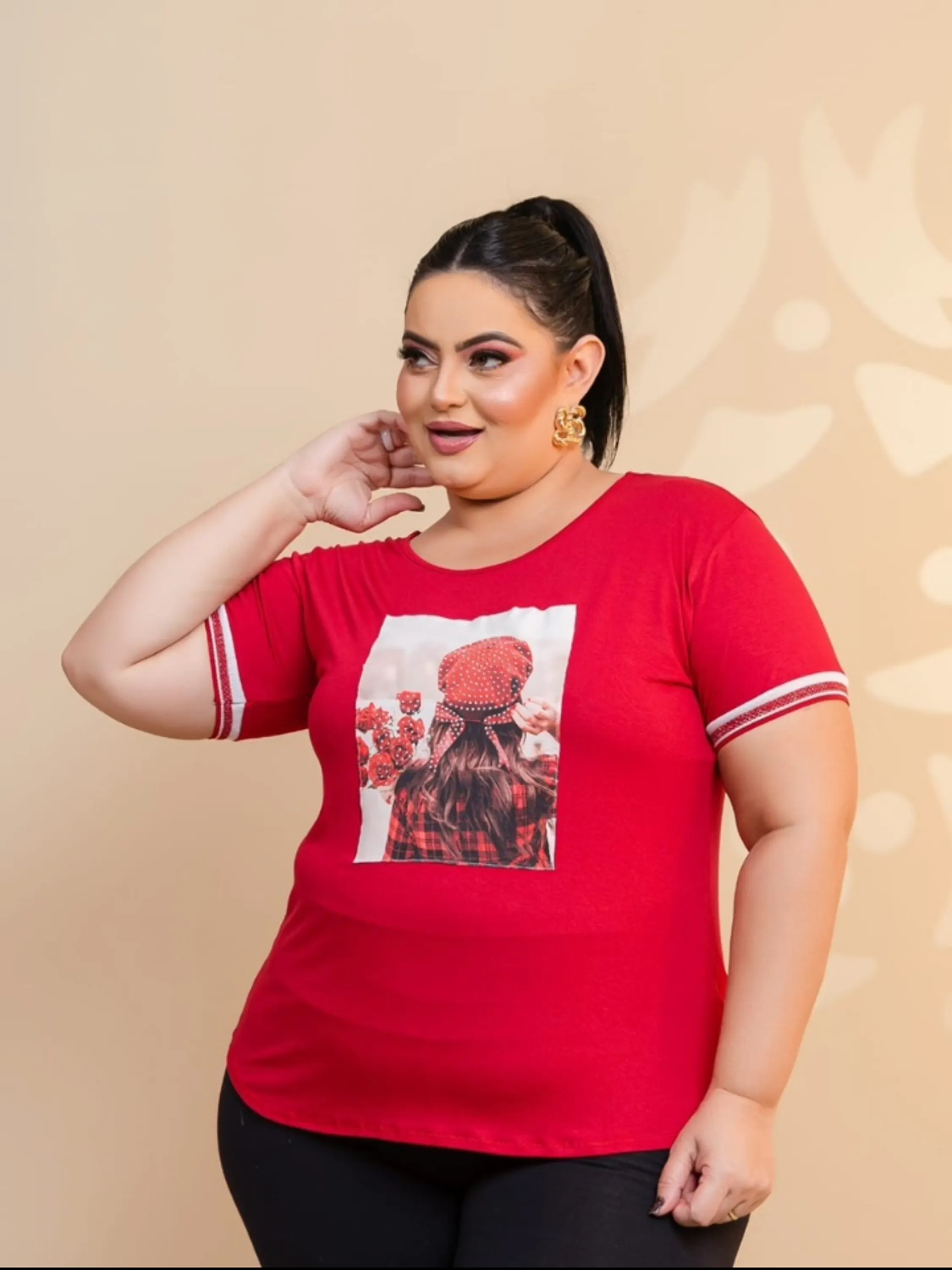 T-shirt Plus size tamanho único,veste 48/52 (40)