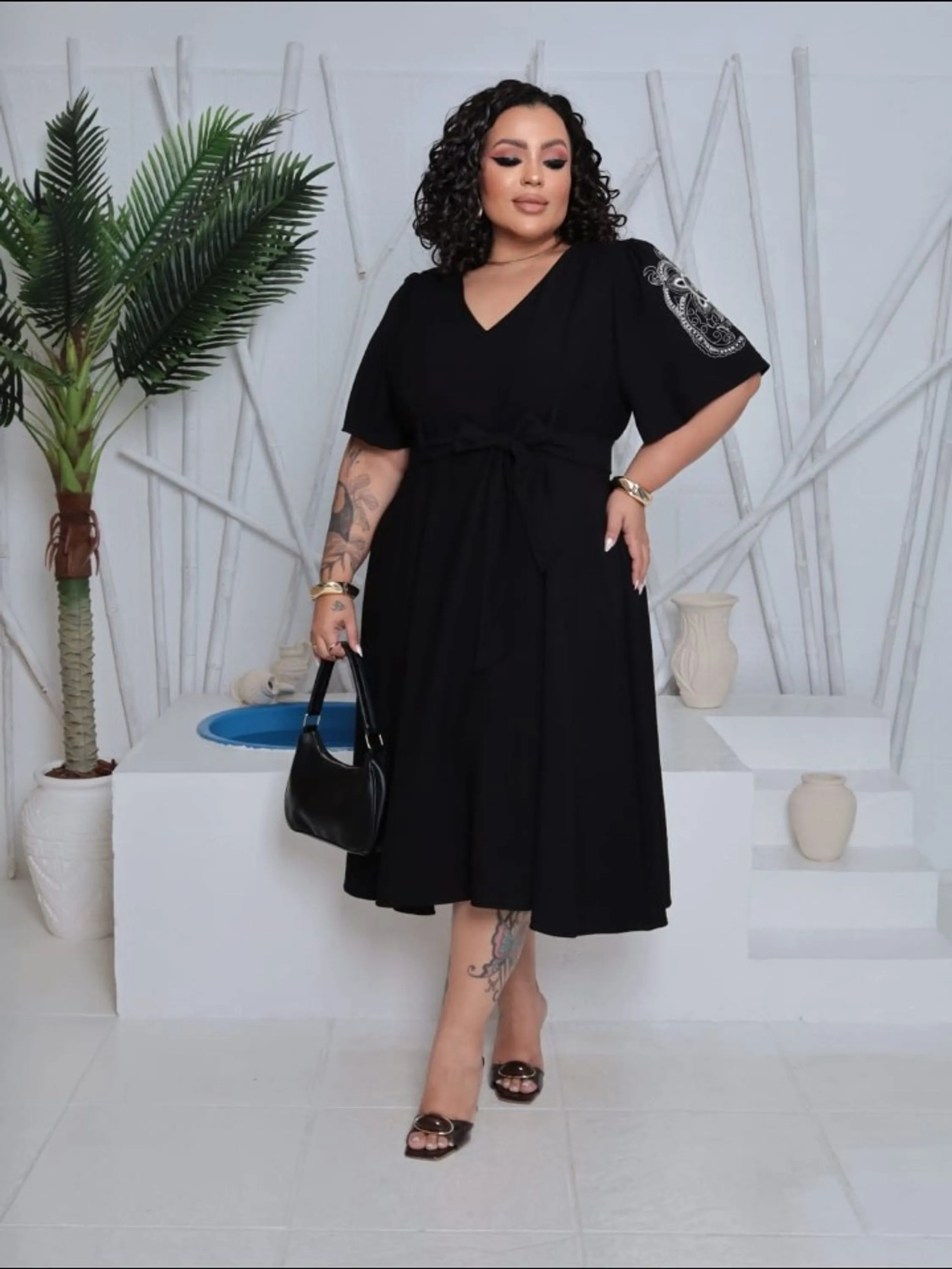 Vestido Midi feminino Plus size manga bordada (129)