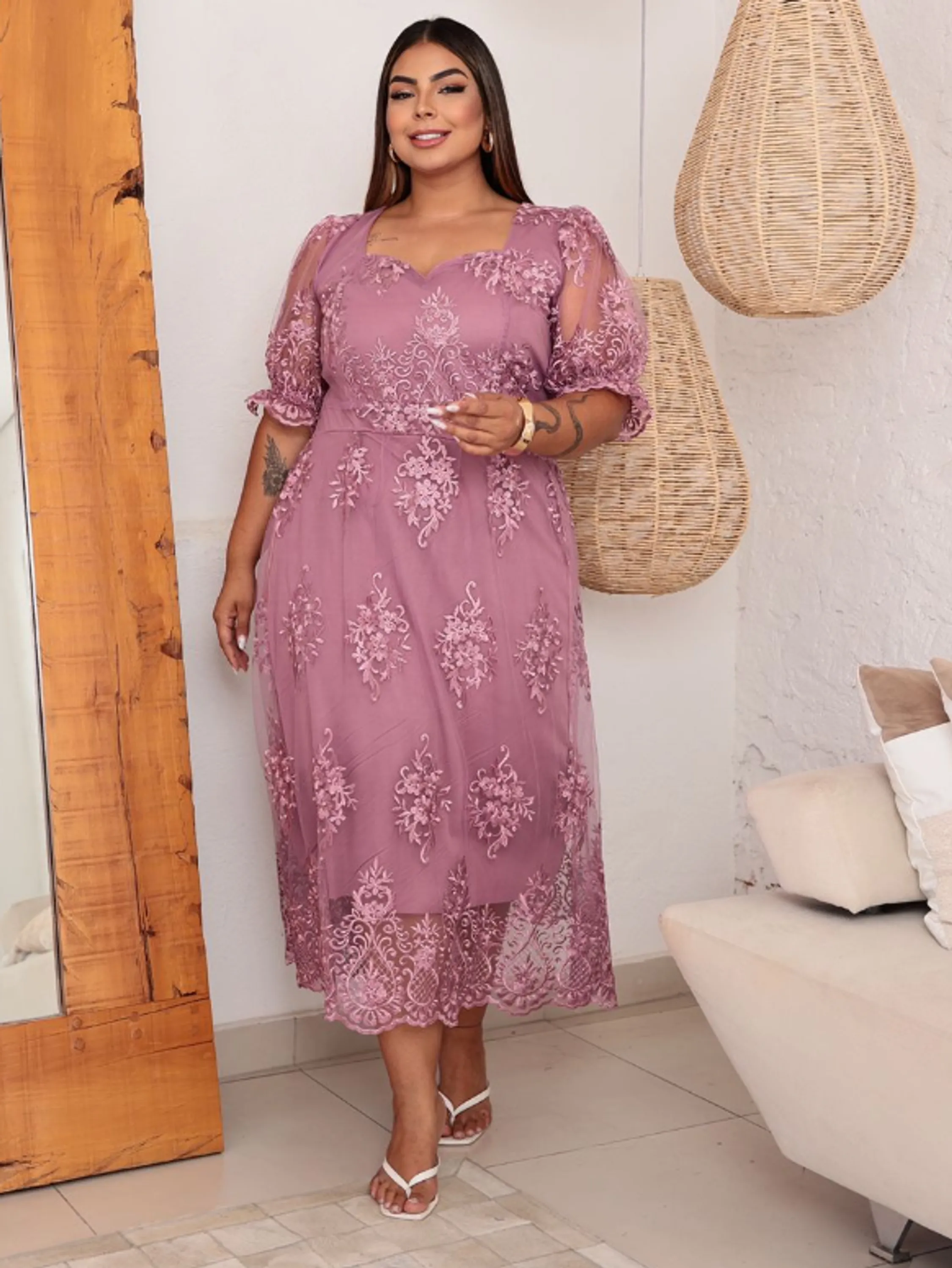 Vestido Plus size tule bordado (45)