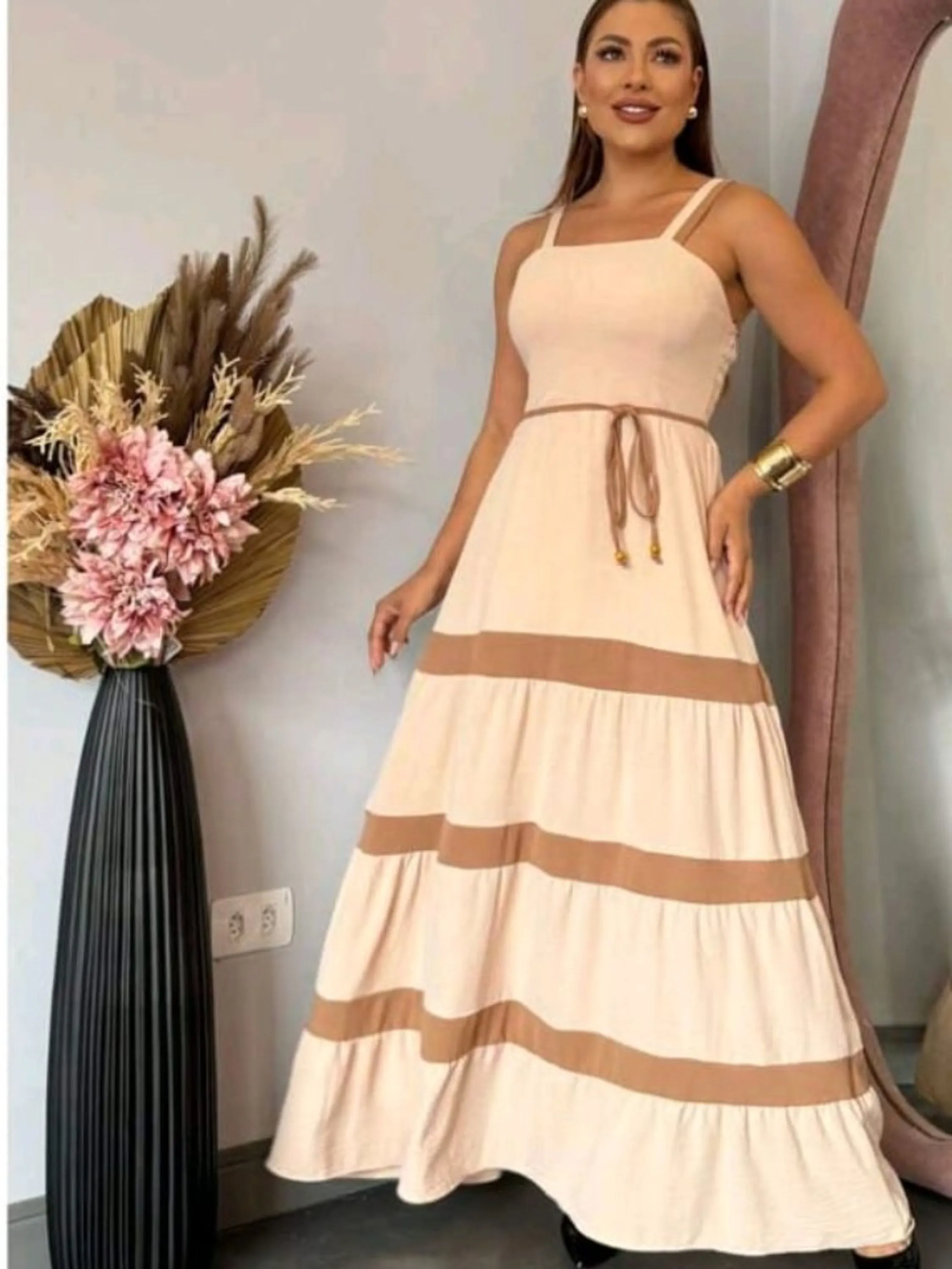 Vestido longo com forro bicolor com bojo (144)