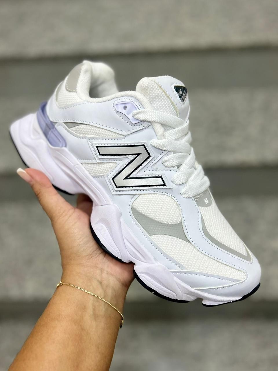 Tênis New Balance 9060 linha Premium