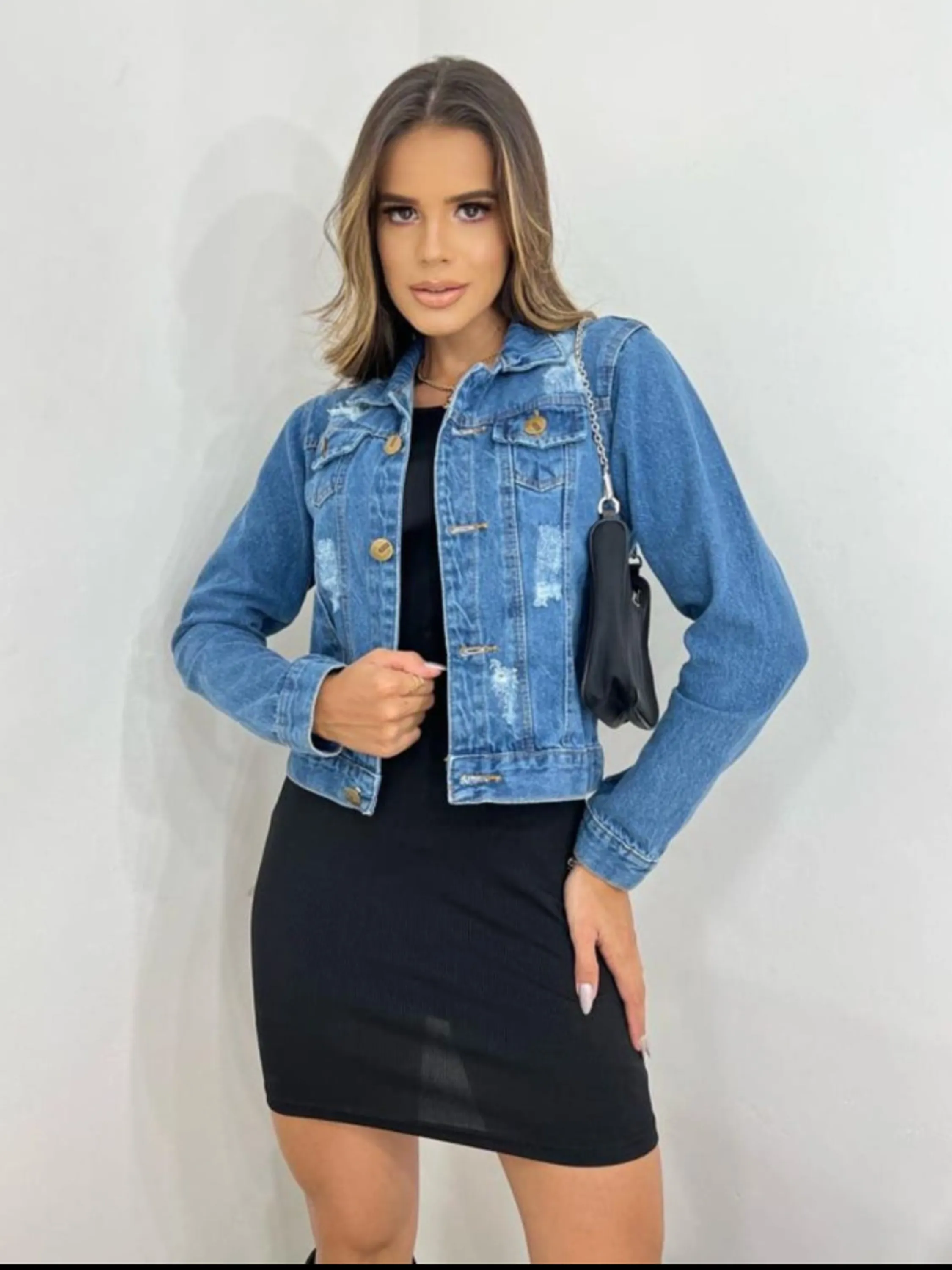 Jaqueta jeans rasgada feminina