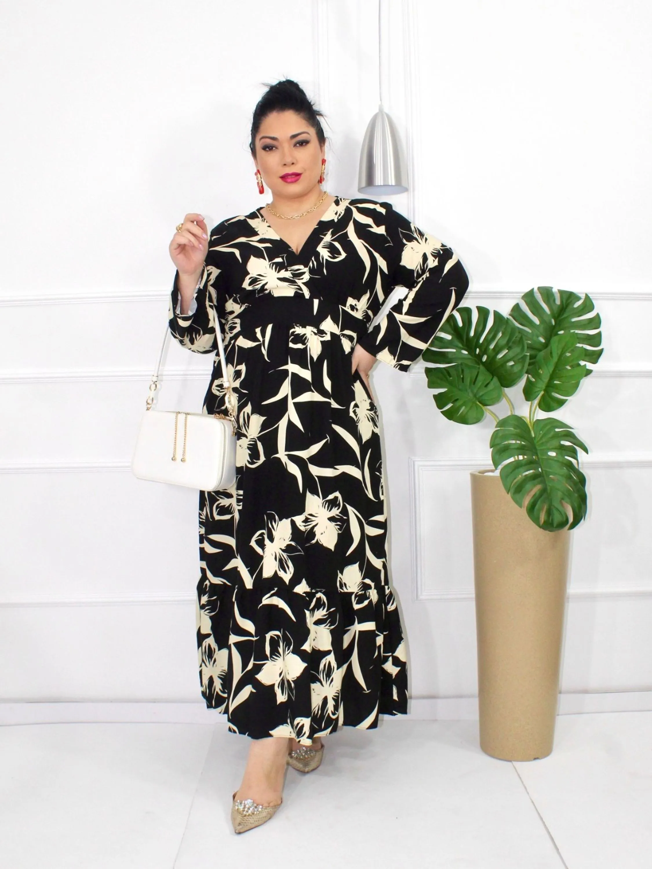 Vestido manga comprida decote V plus Size