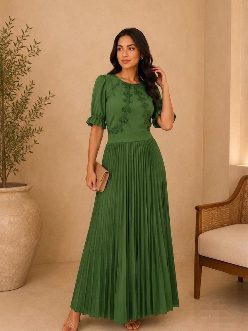 Vestido saia plissada