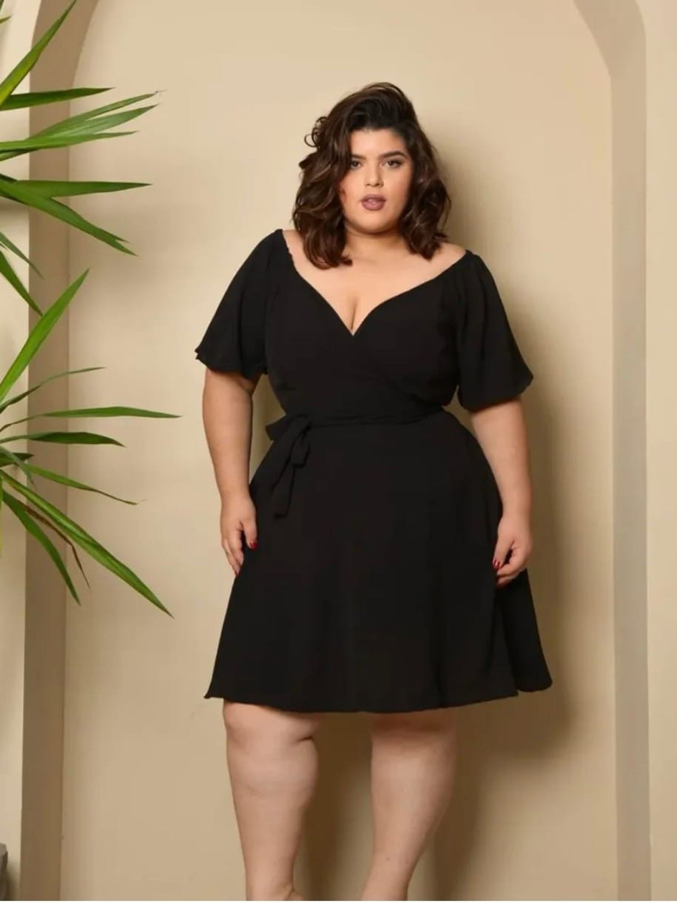 Vestido curto femenino