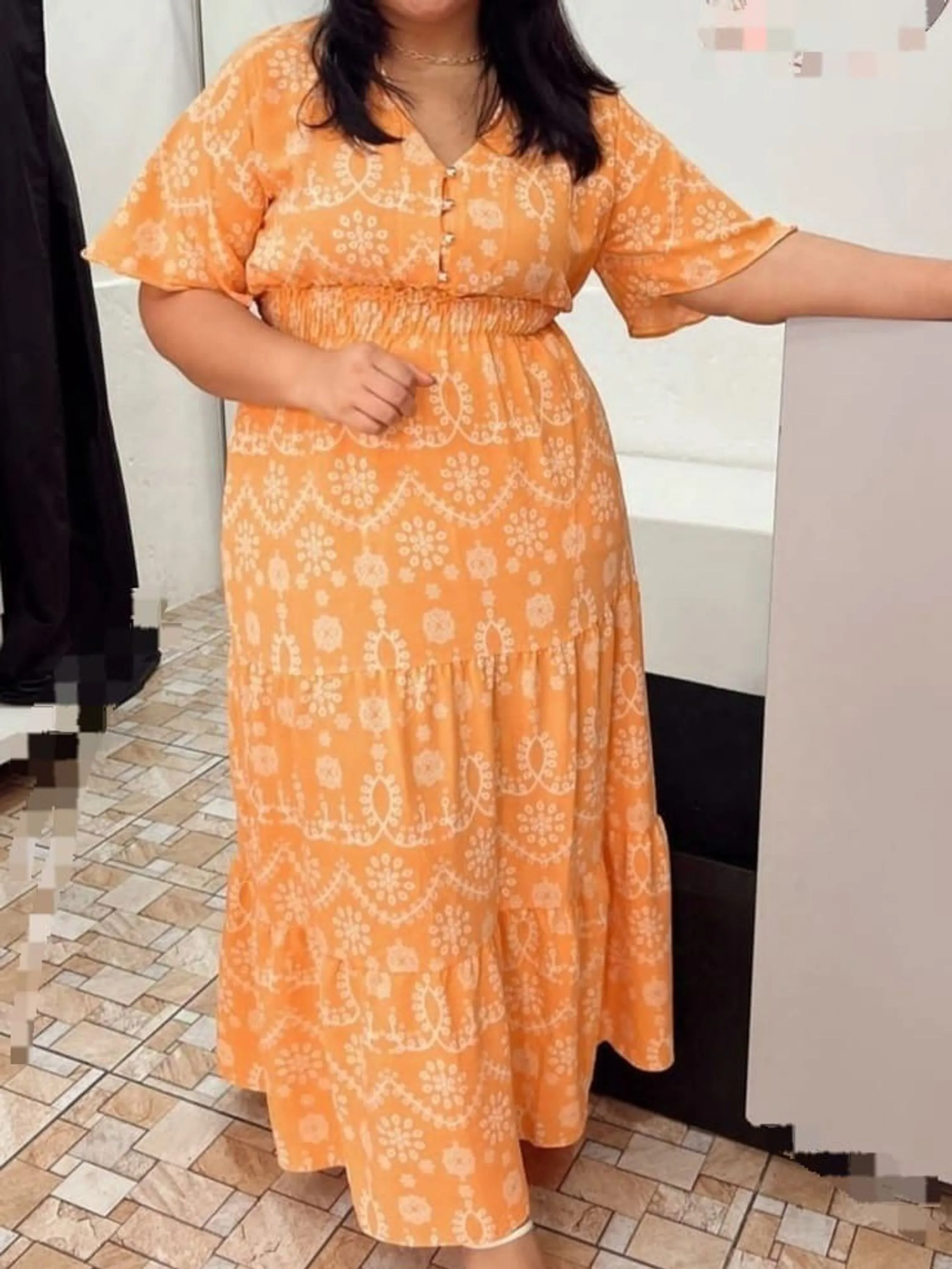 Vestido longo Plus Size de botão