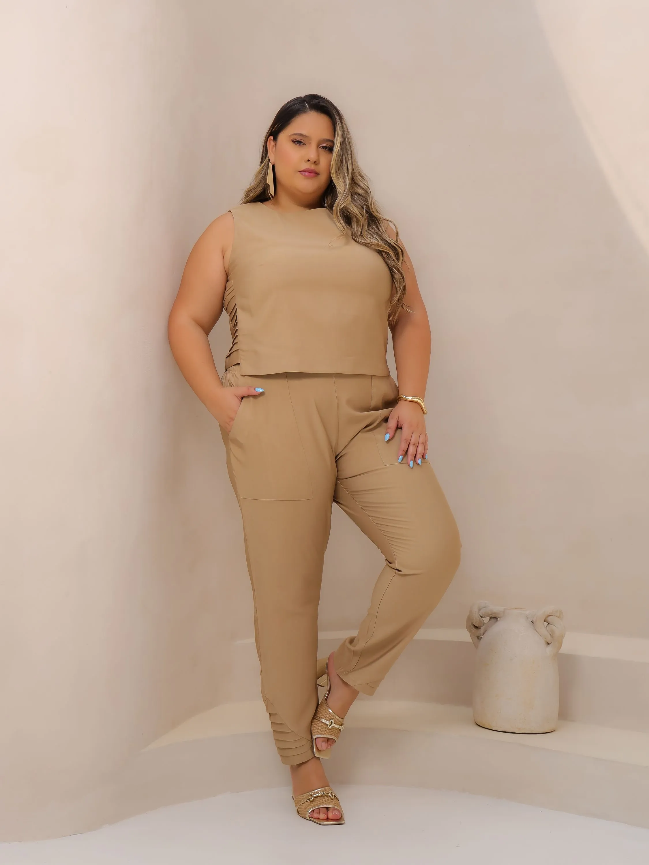 PLSML-20  -   Conjunto Plus Size  Alfaiataria Calça e Blusa trancoso