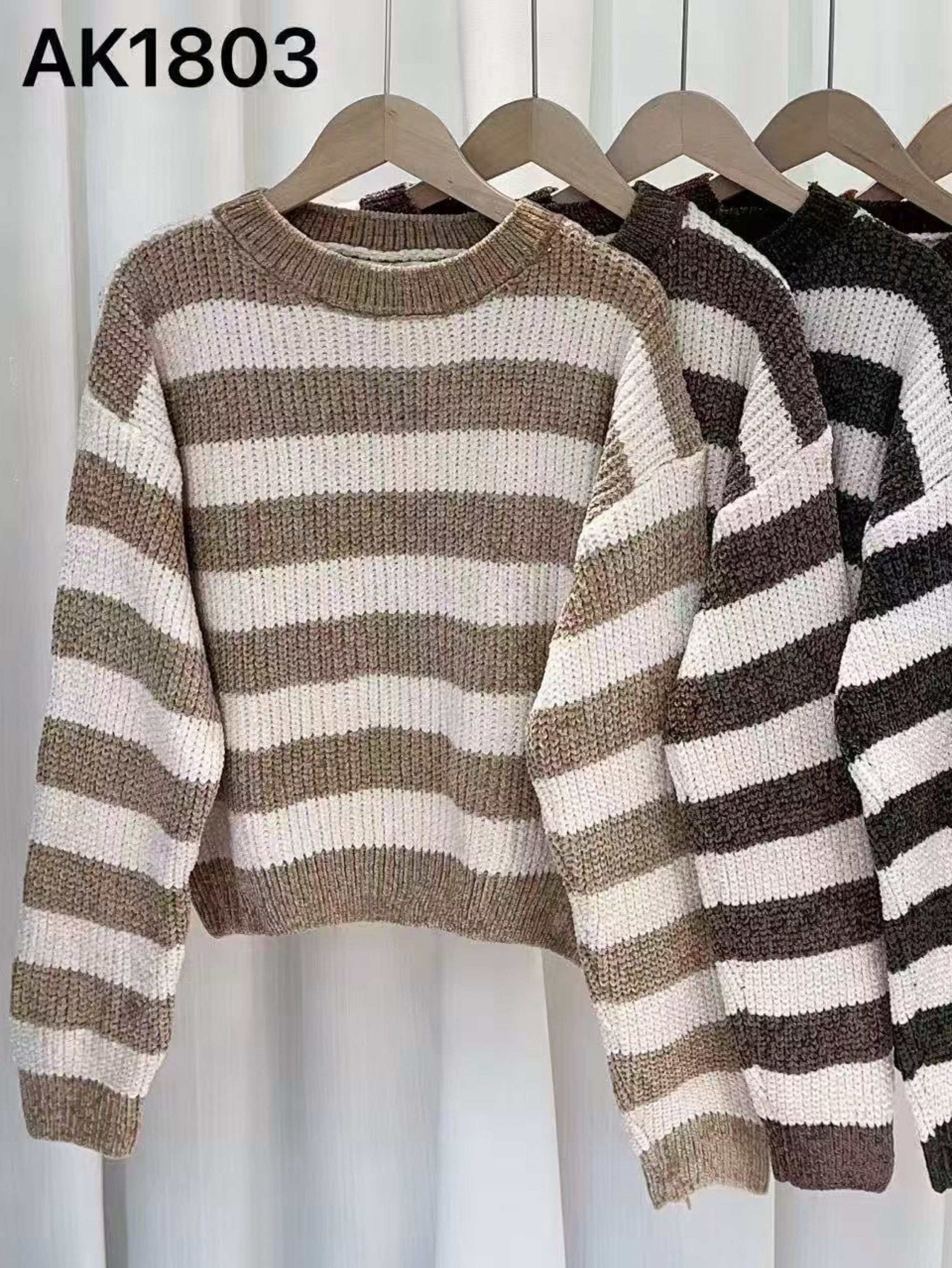 Blusa de chenile listrada importado pedroji