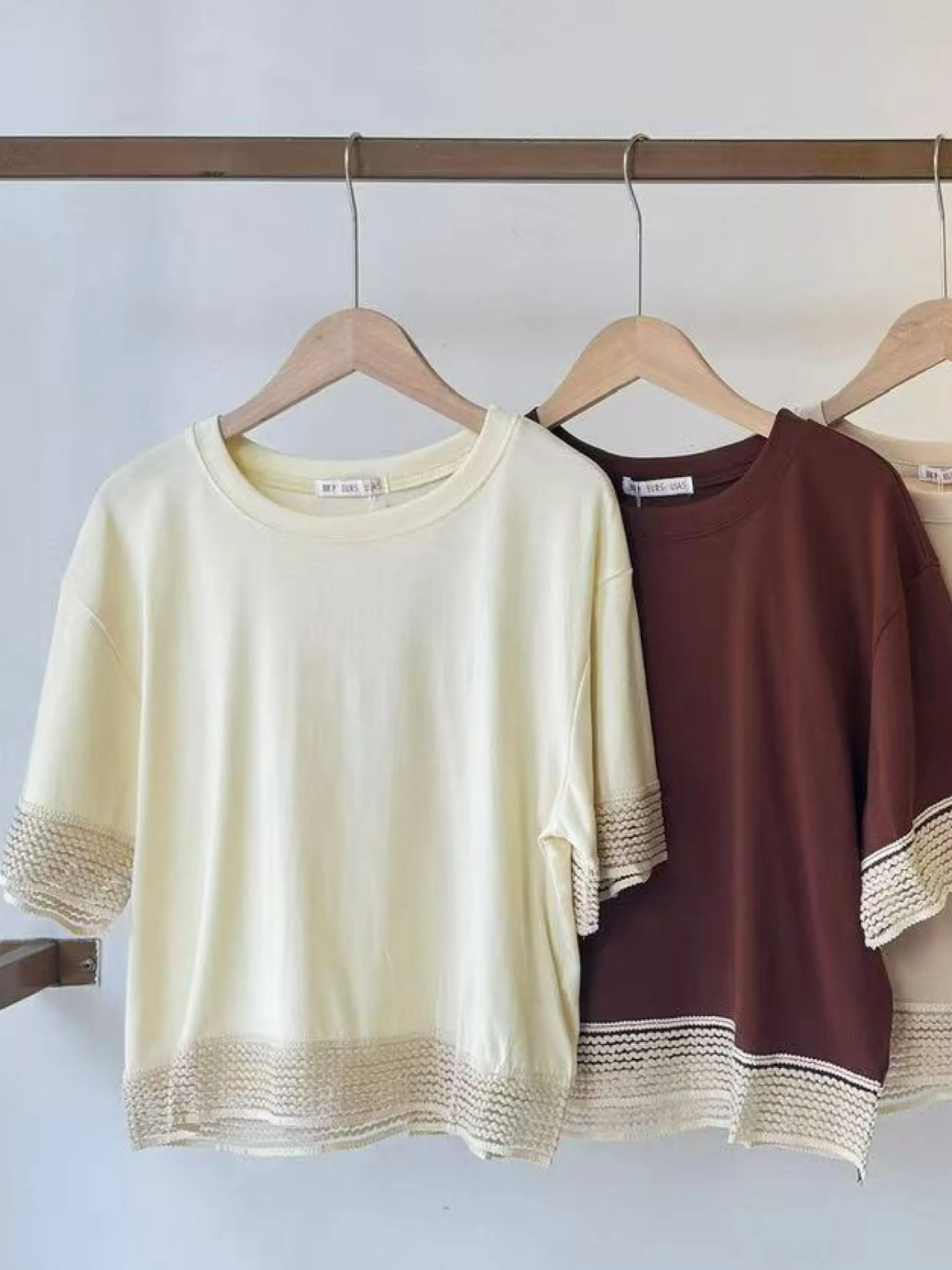 Blusa com bordado importado pedro ji