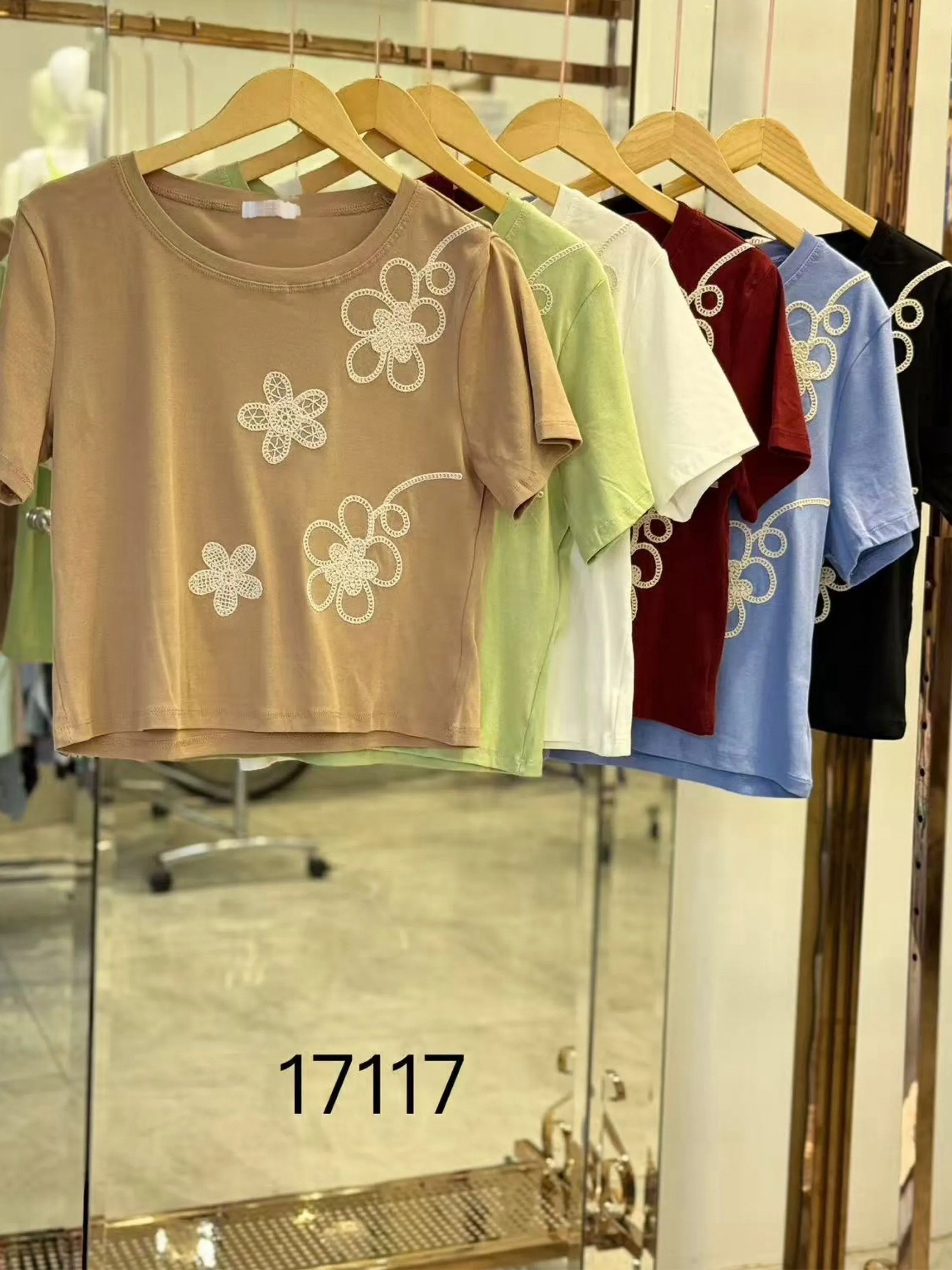 Blusa de cropped algodão com bordado importado pedro ji