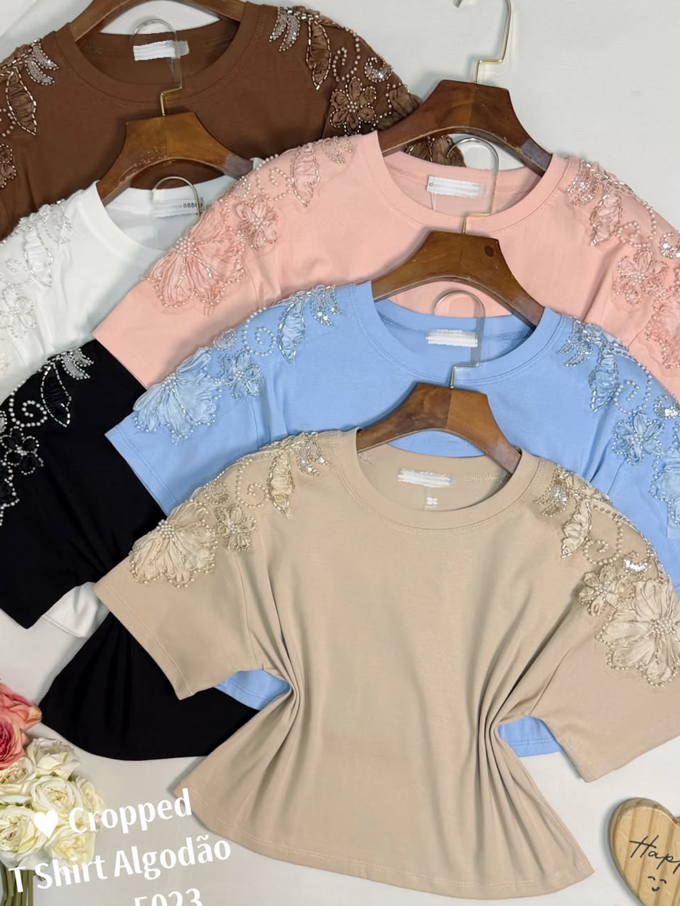 Blusa de cropped com pedreira importado Pedro ji