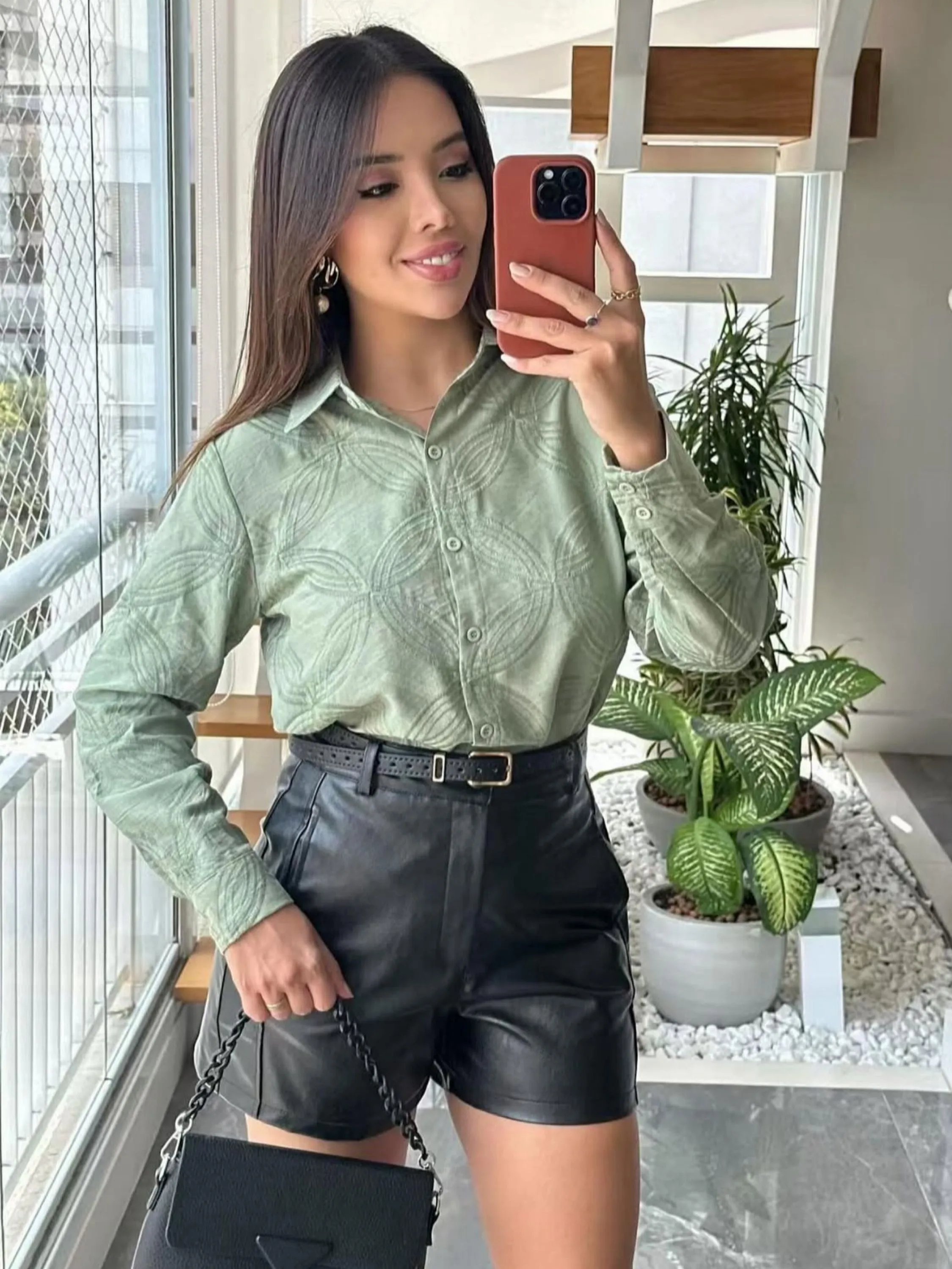 Blusa camisa com bortado importado pedro ji
