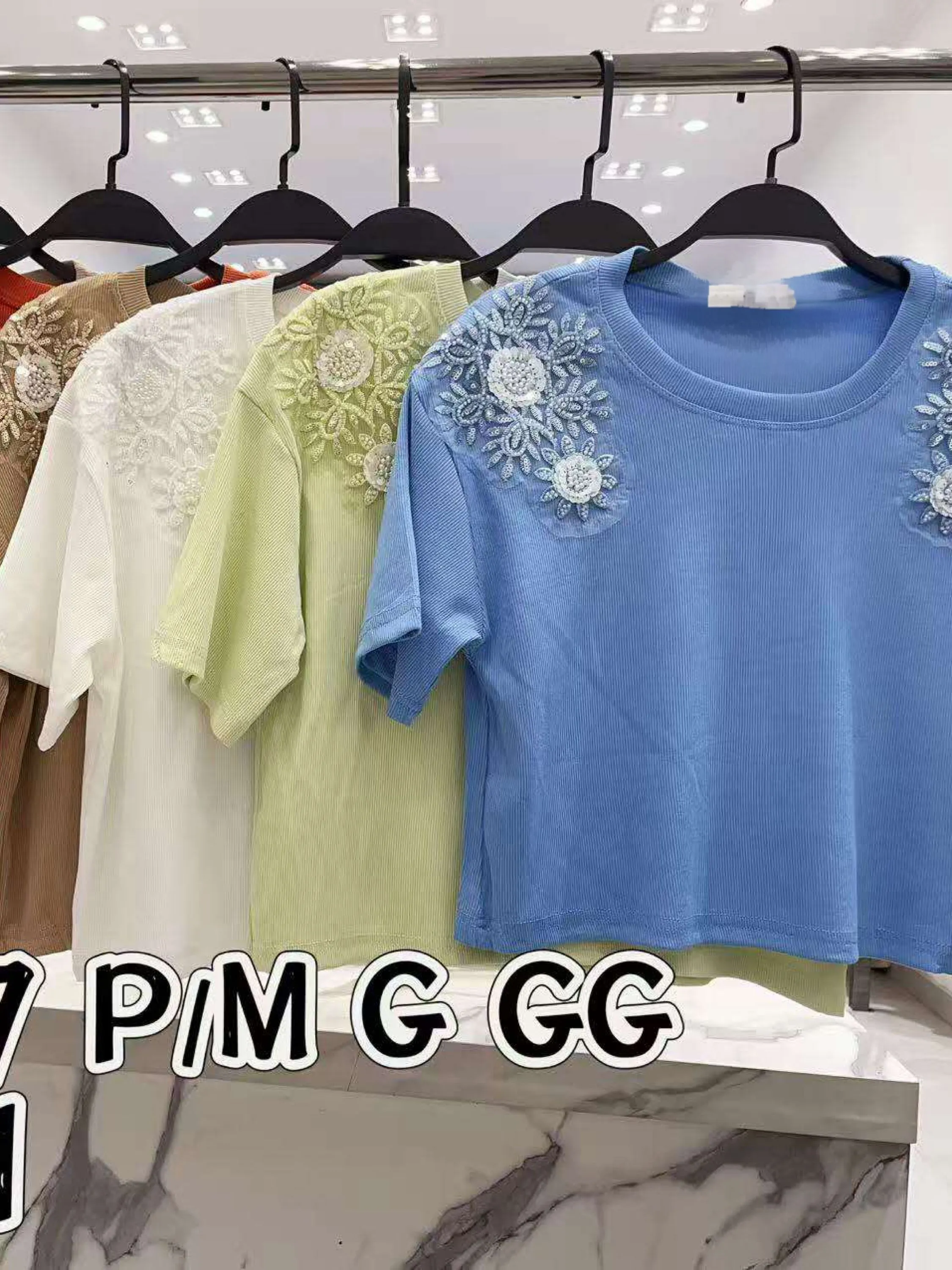 Blusa de cropped com bordado importado pedro ji