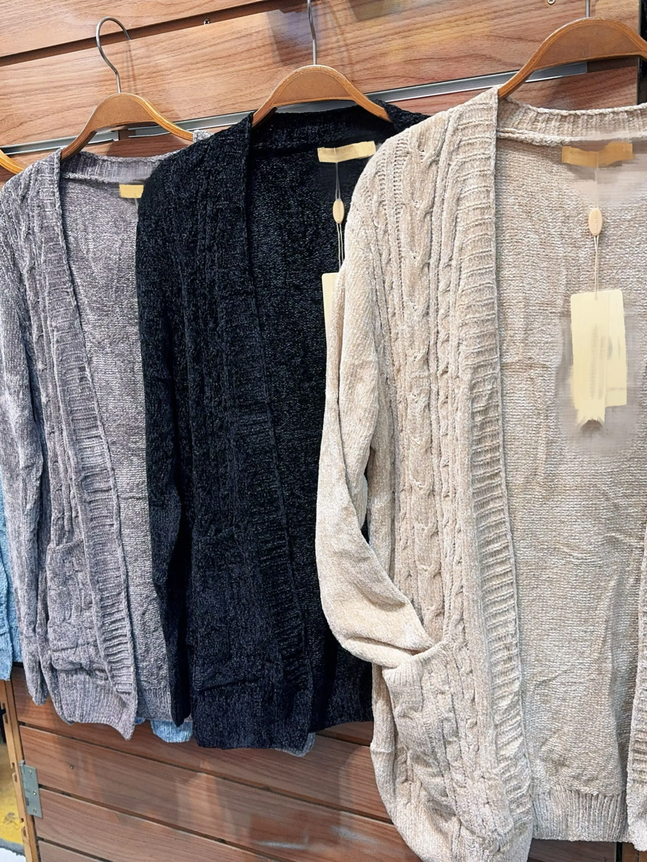 Blusa de cardigan chenille importado pedro ji