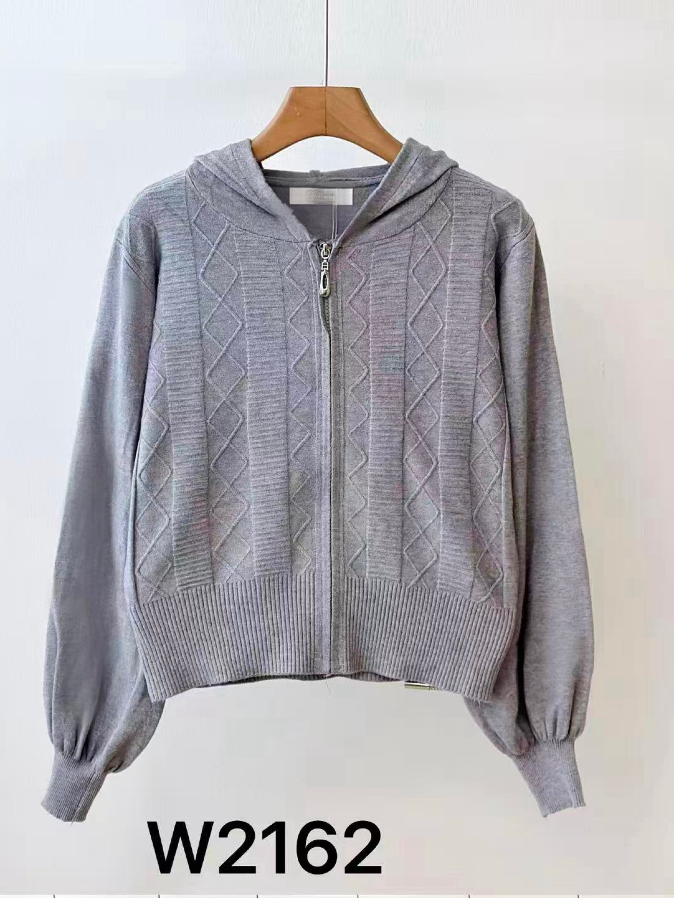 Casaco com capuz modal importado pedro ji