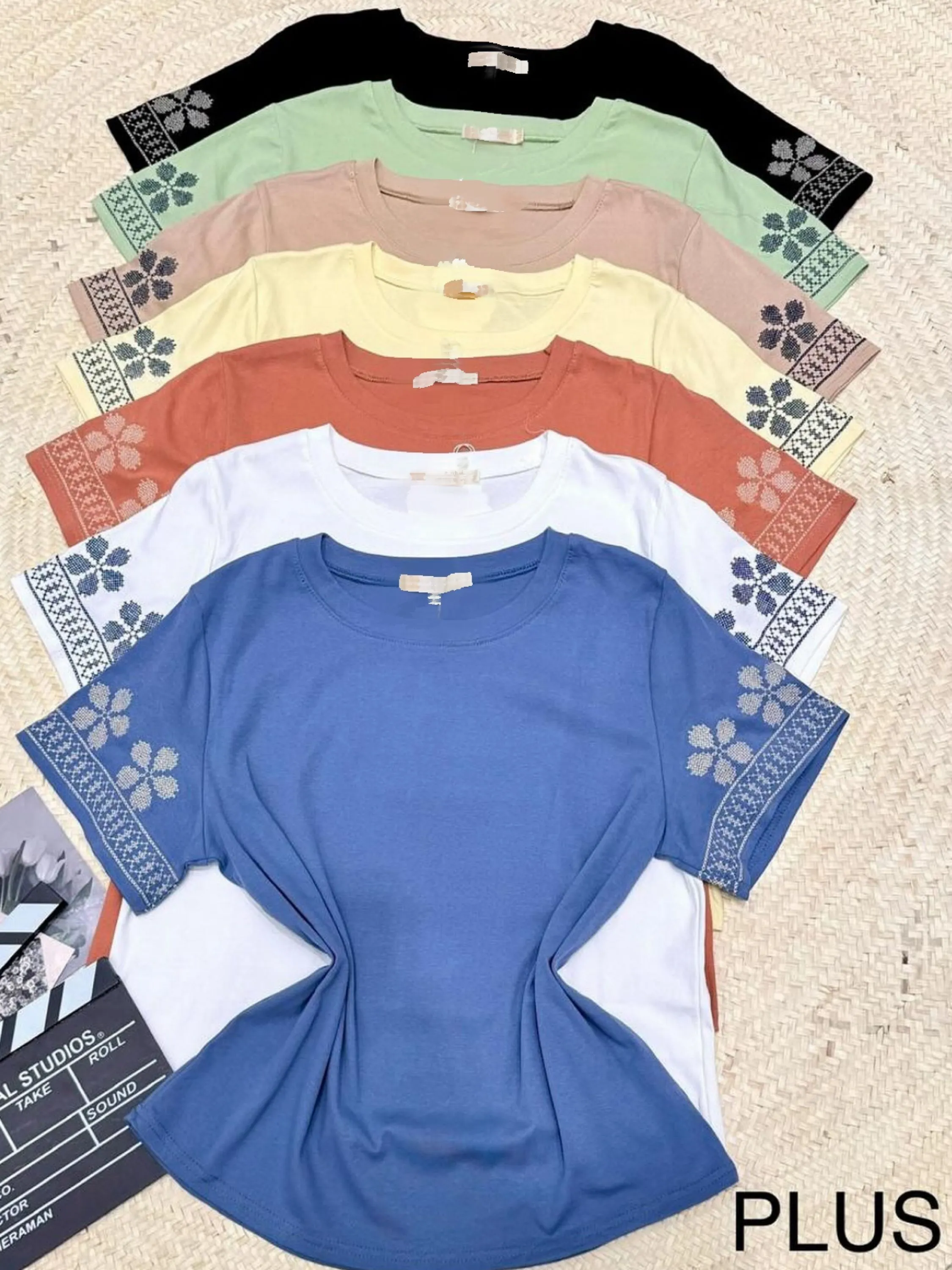 Blusa de algodão com bordado (plus ) importado pedro ji