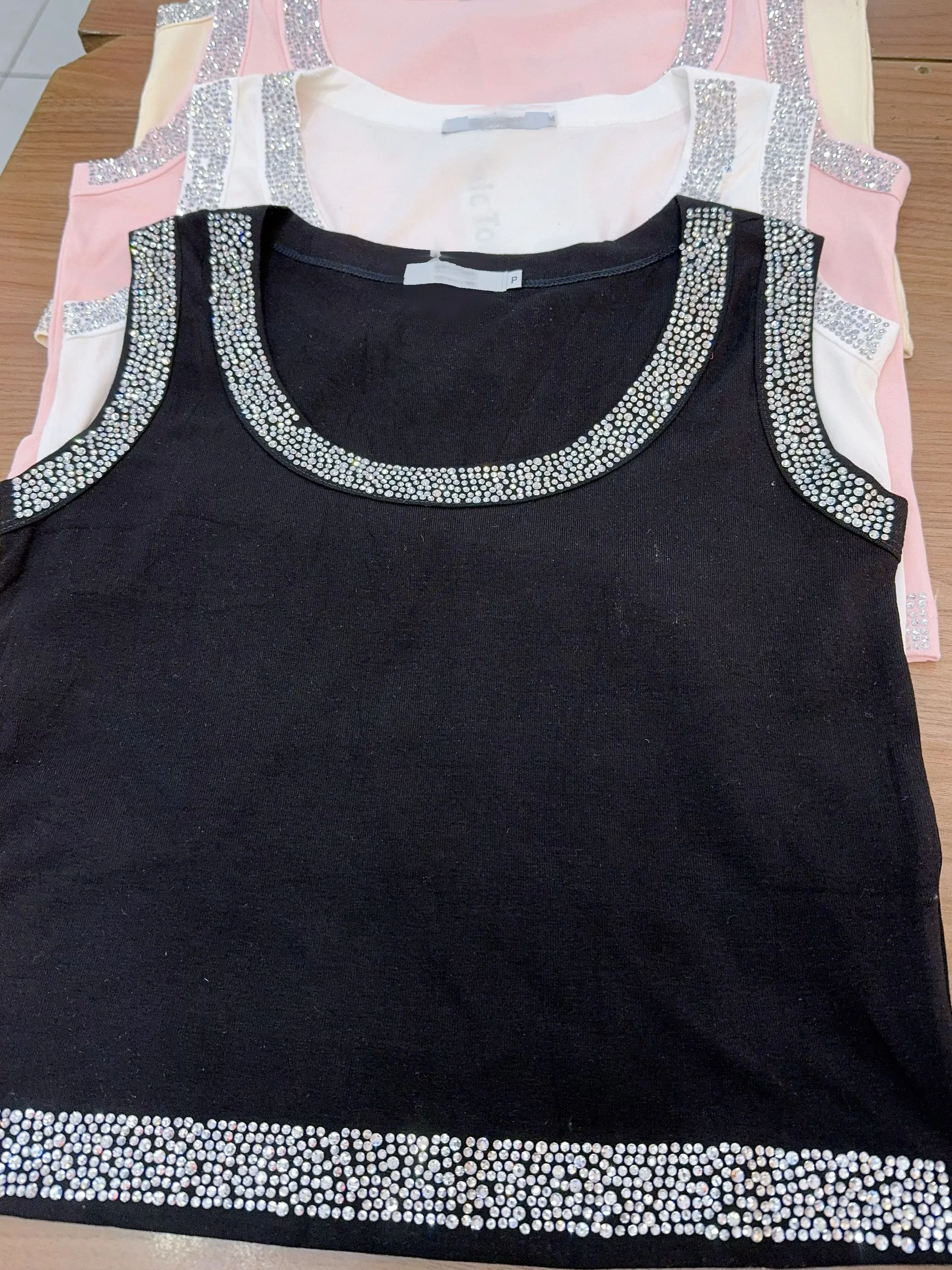 Blusa de cropped com brilho importado dedro ji