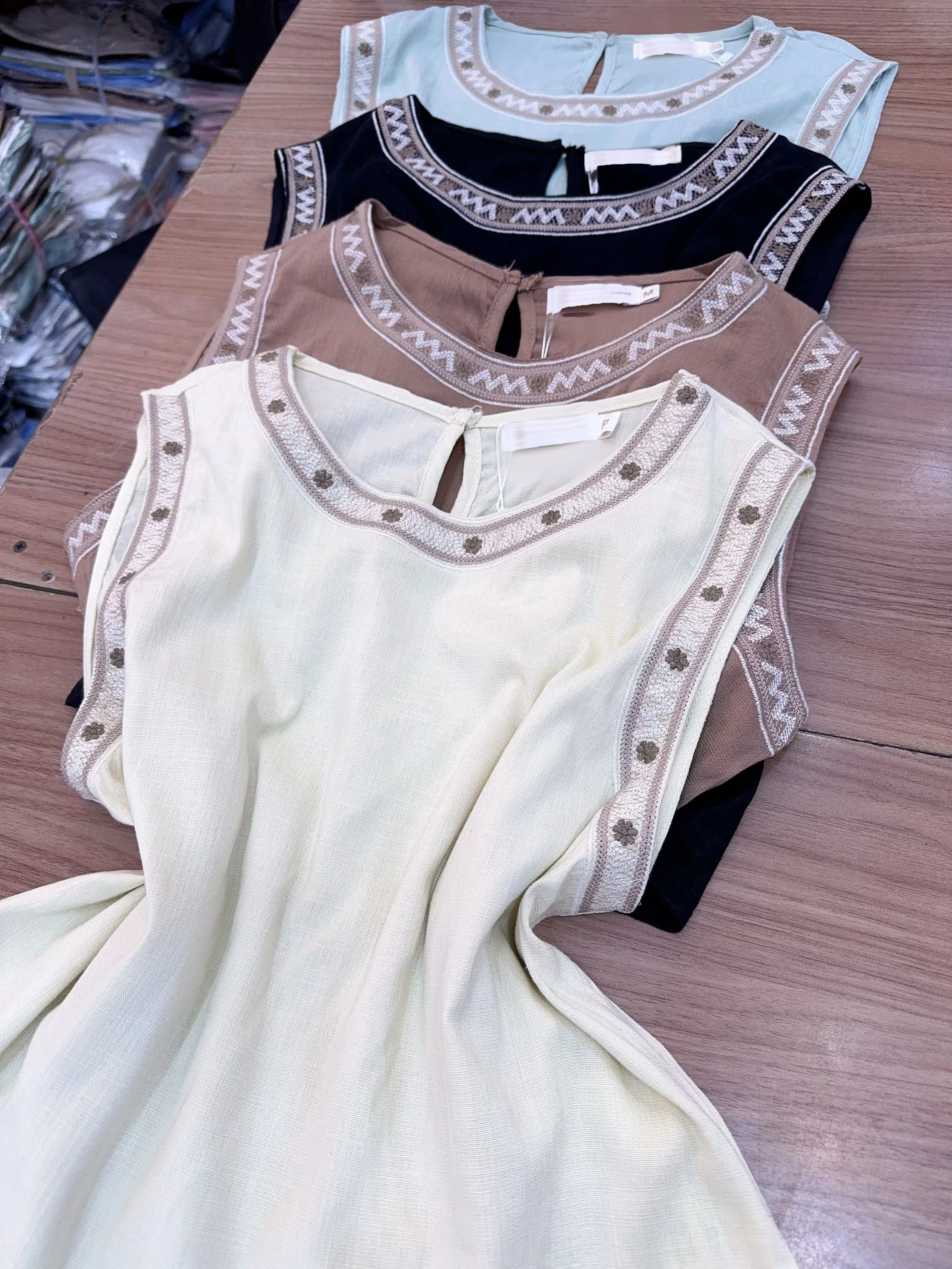 Blusa de linho elastano com bordado importado pedro ji