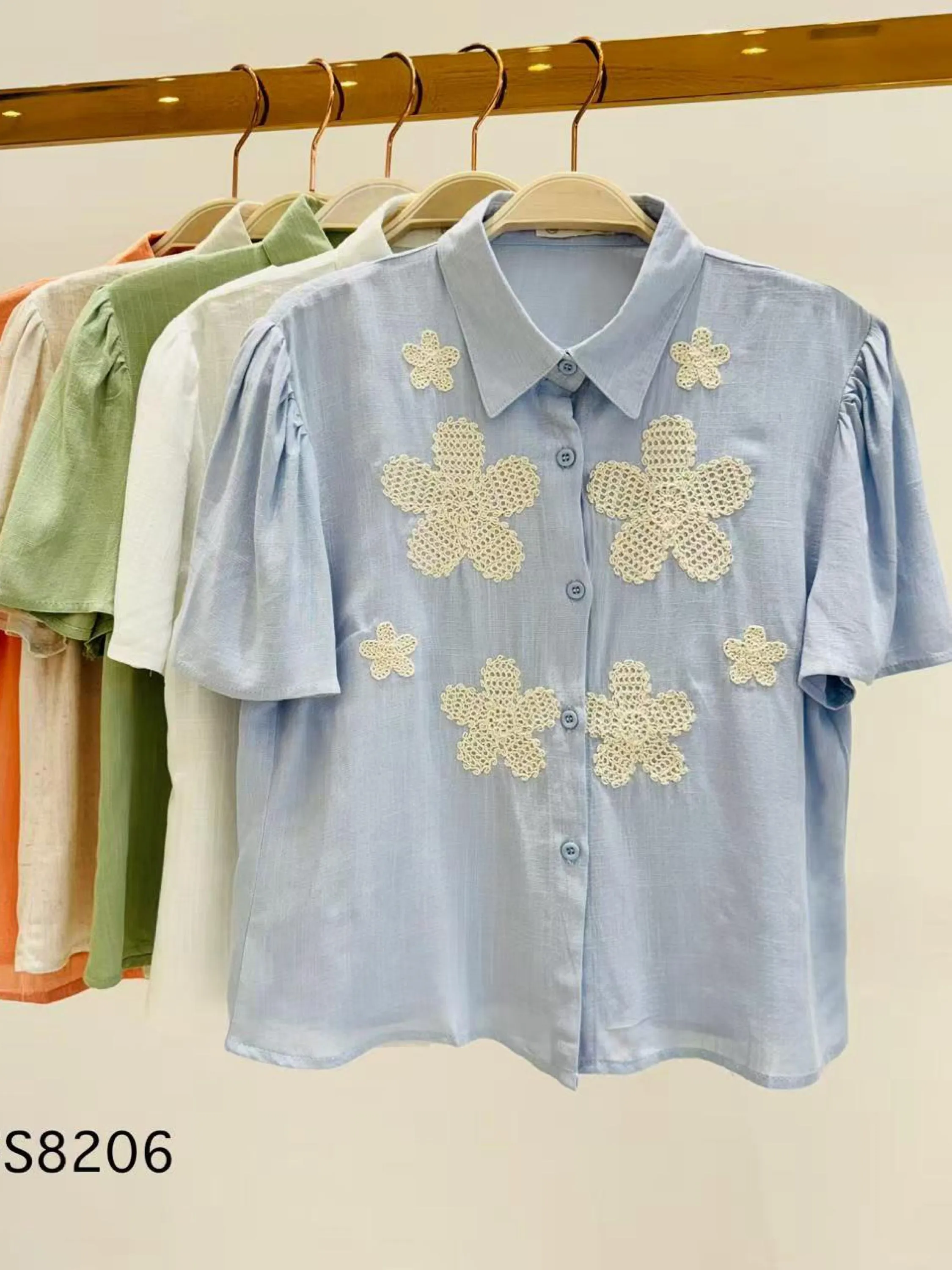 Blusa cropped de camisa com bordado importado pedro ji