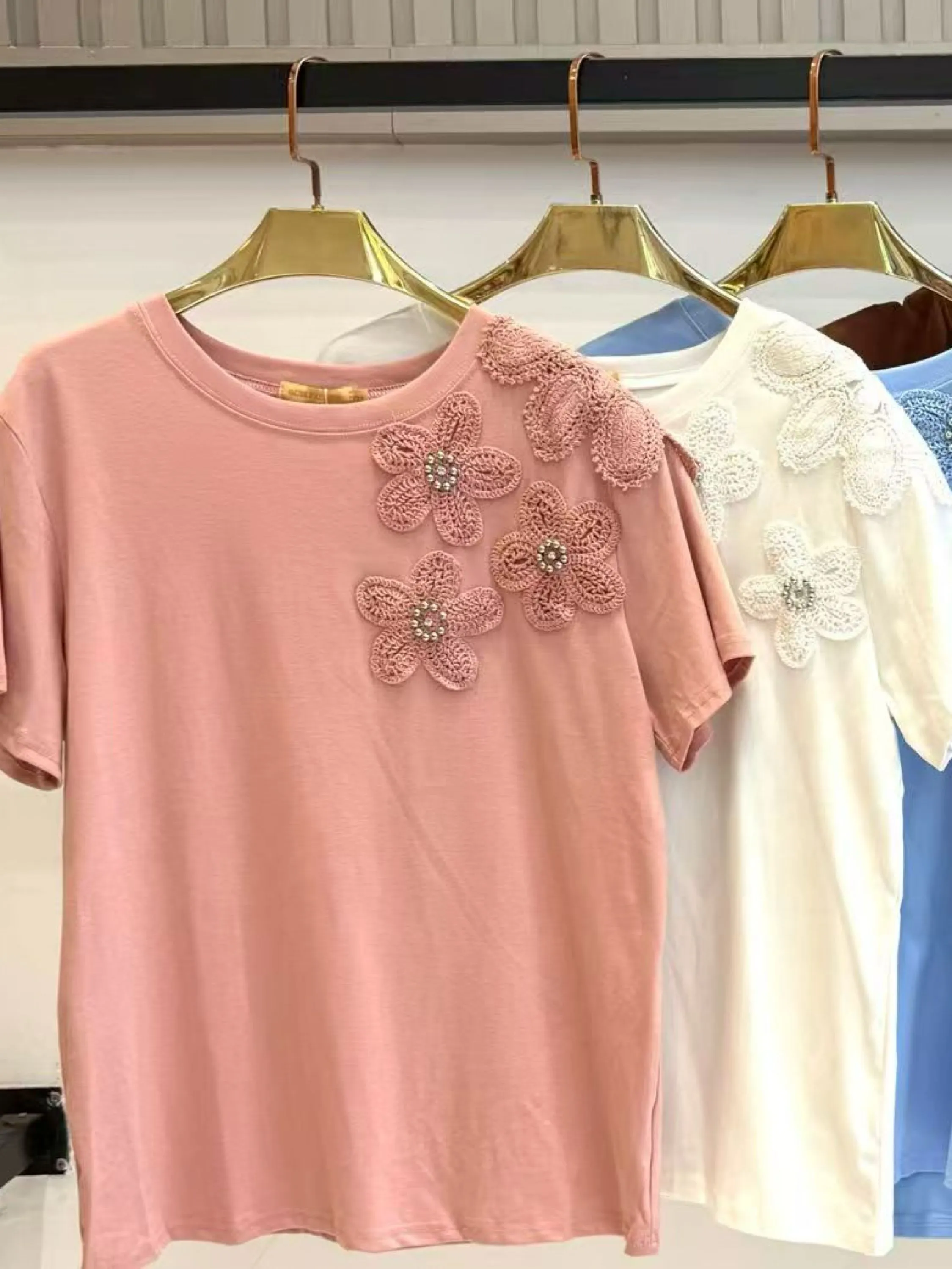 Blusa de algodão com bordado (Plus) importado pedro ji