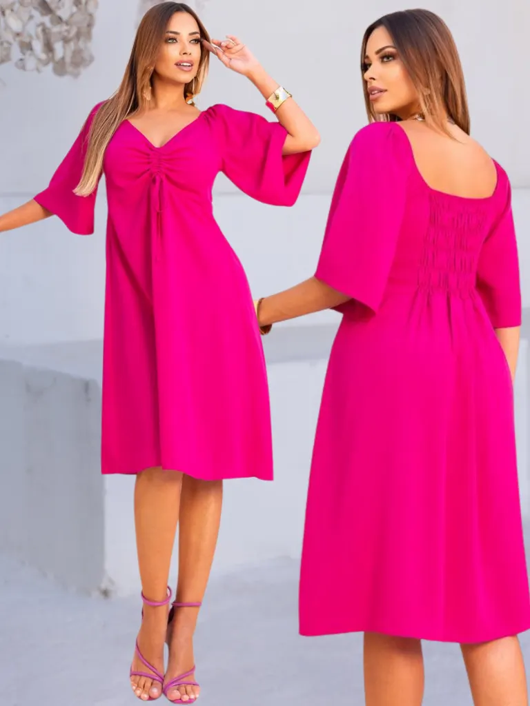 Vestido Curto Soltinho Lastex nas Costas Manga Flare