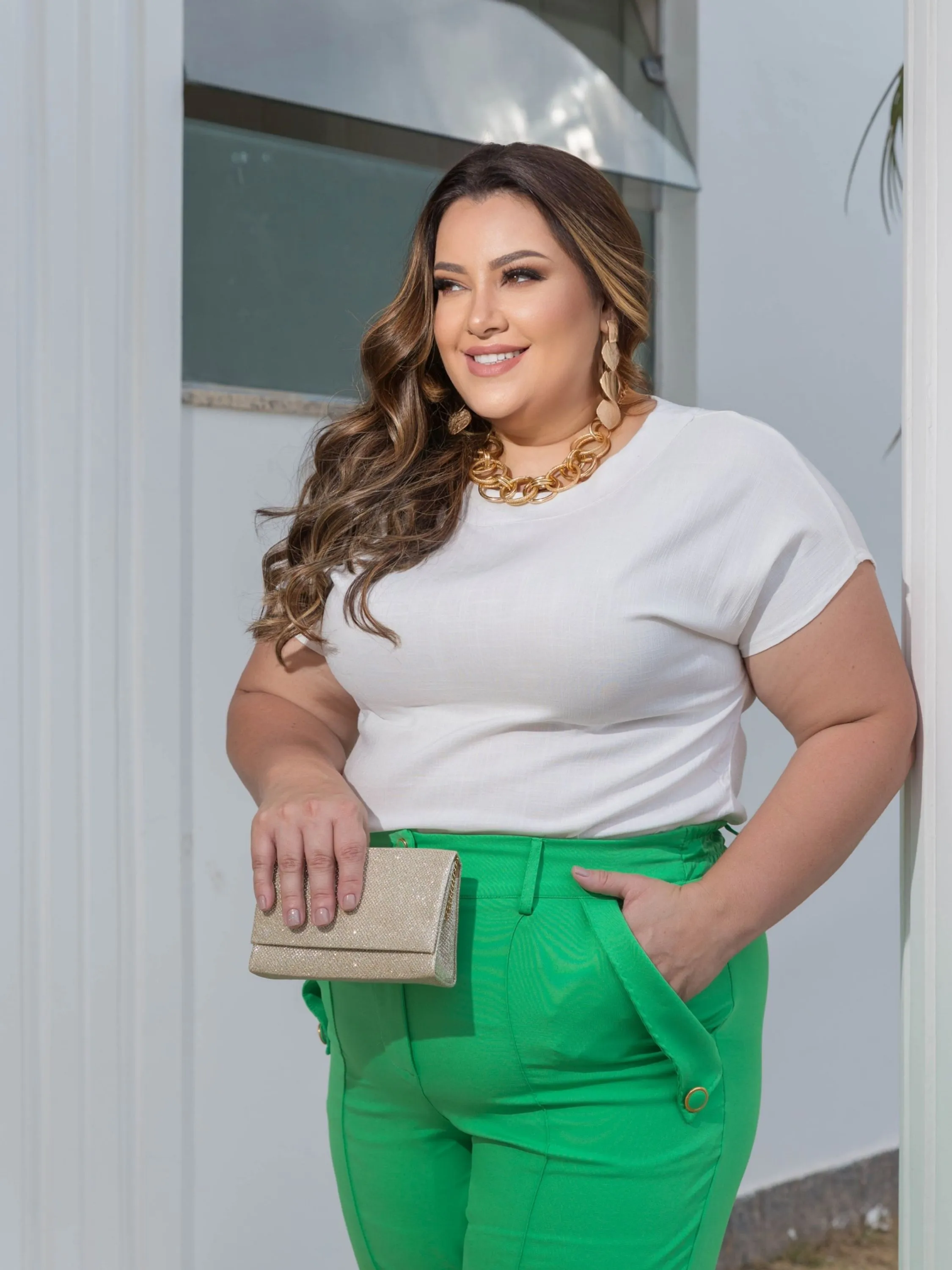 Blusa gola canoa plus size