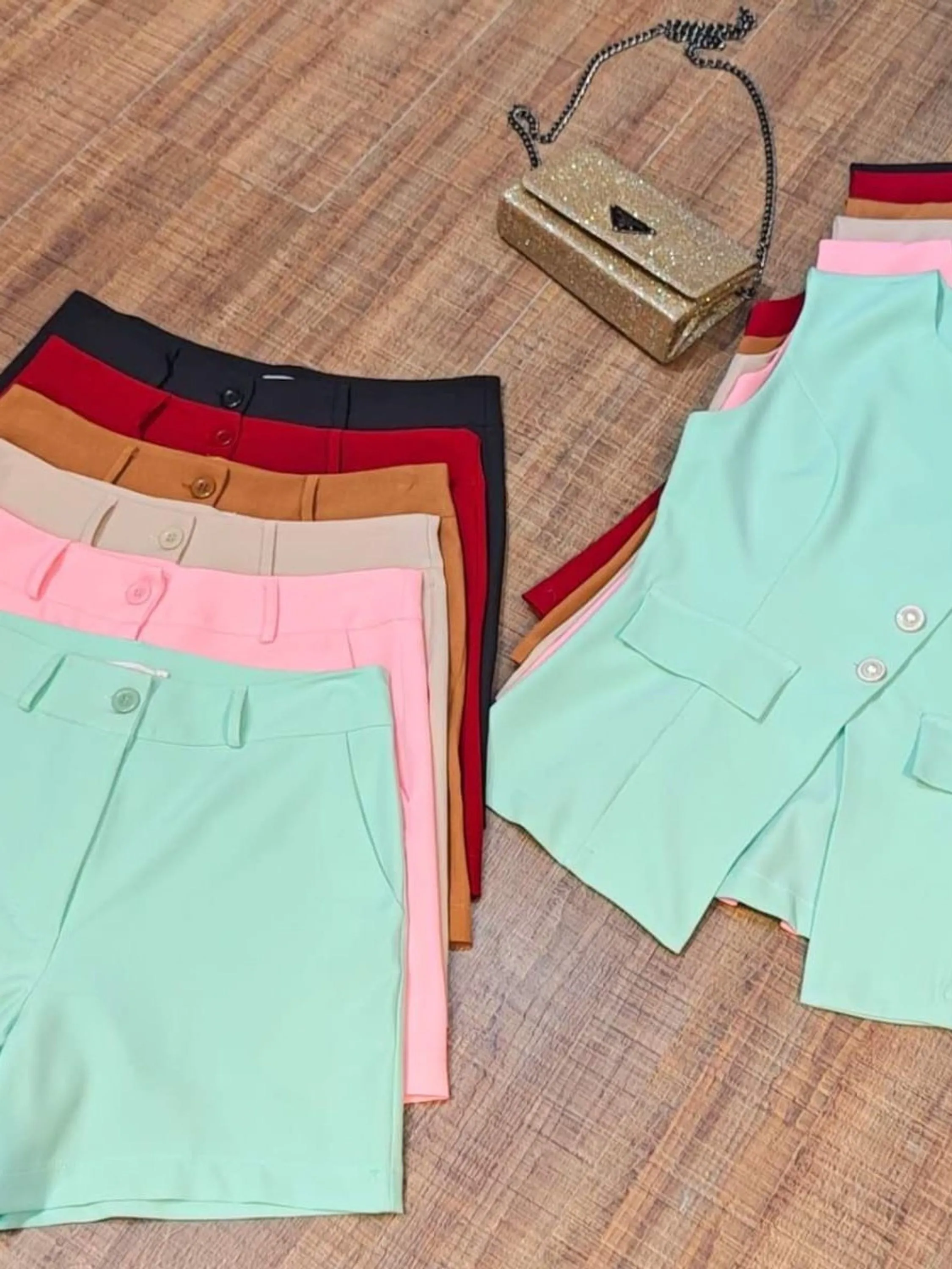 Conjunto Colete e shorts tecido Twil