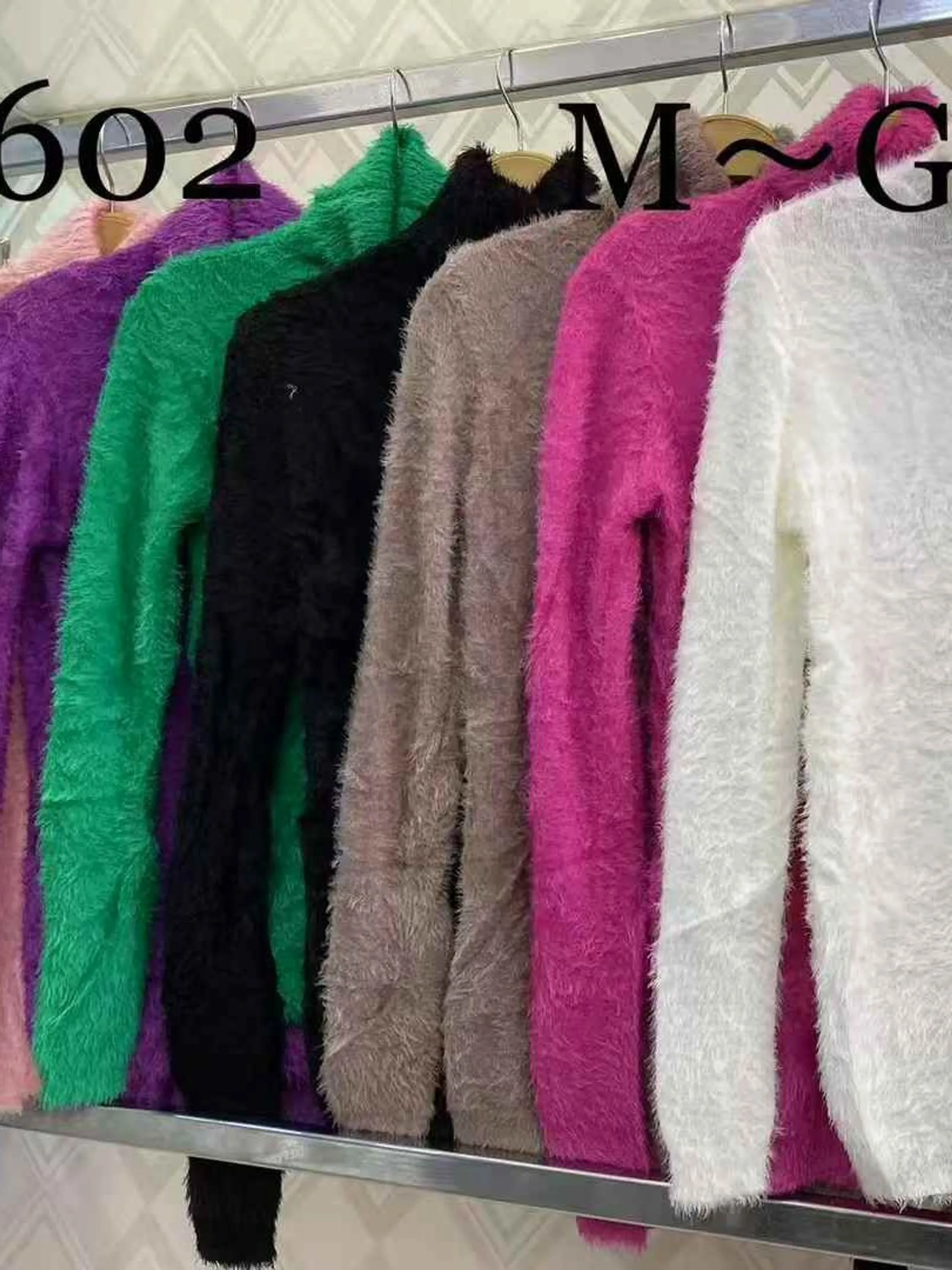 Blusa pelinho Cacharrel