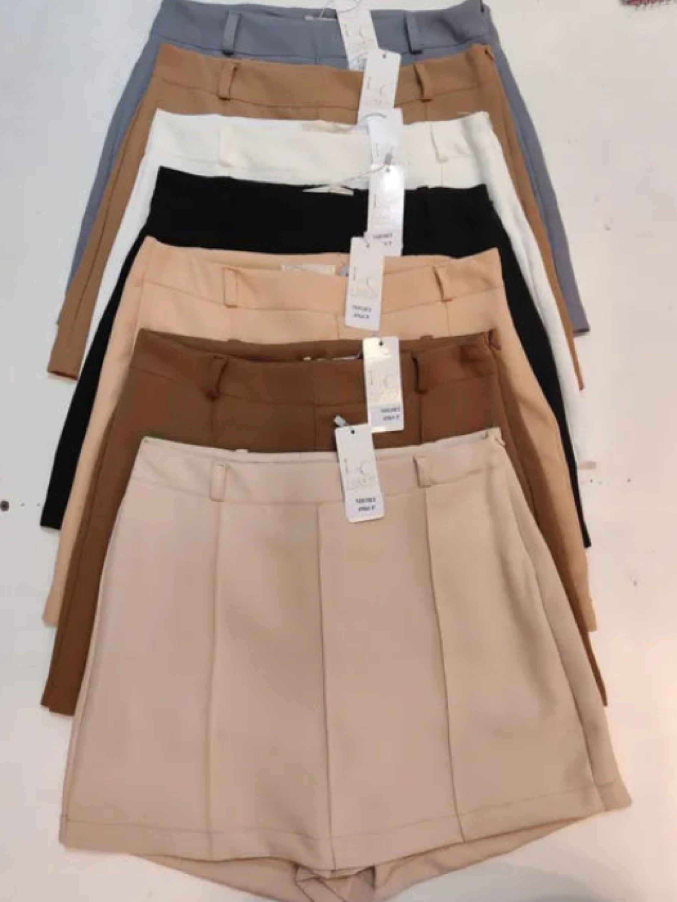 Short Saia Alfaiataria com Vinco C/ Cinto XY-496