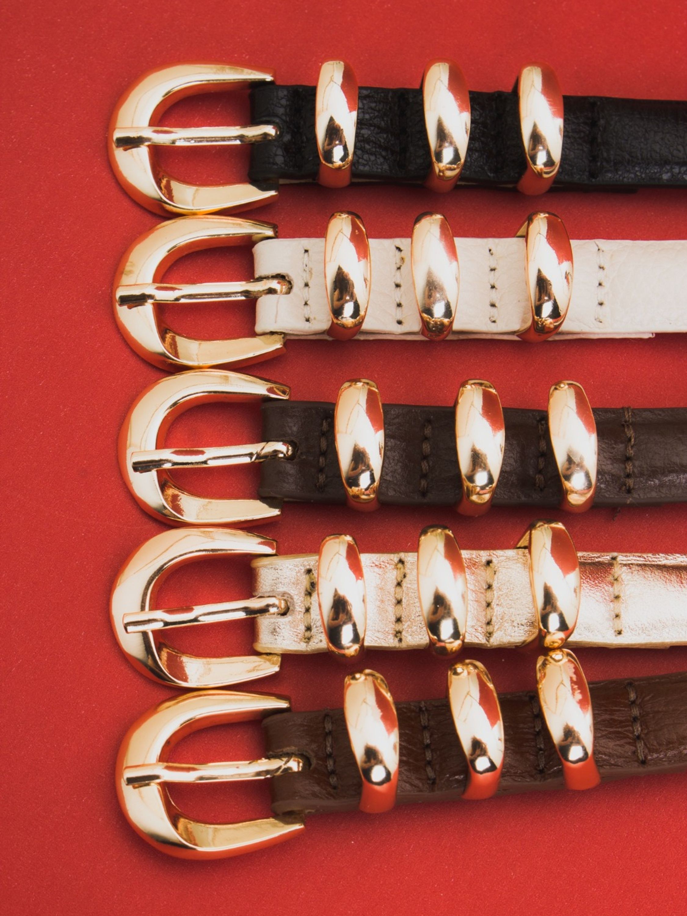 Cinto em couro com três passantes 21153901