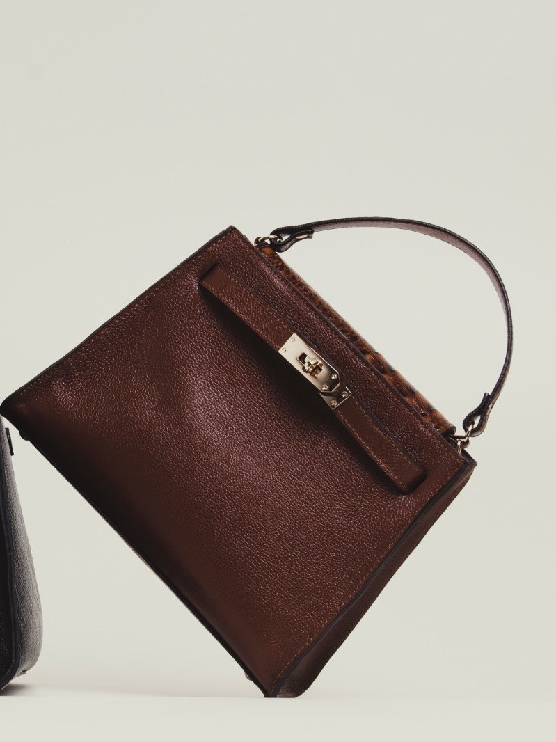 Bolsa em couro com detalhe croco 10160308